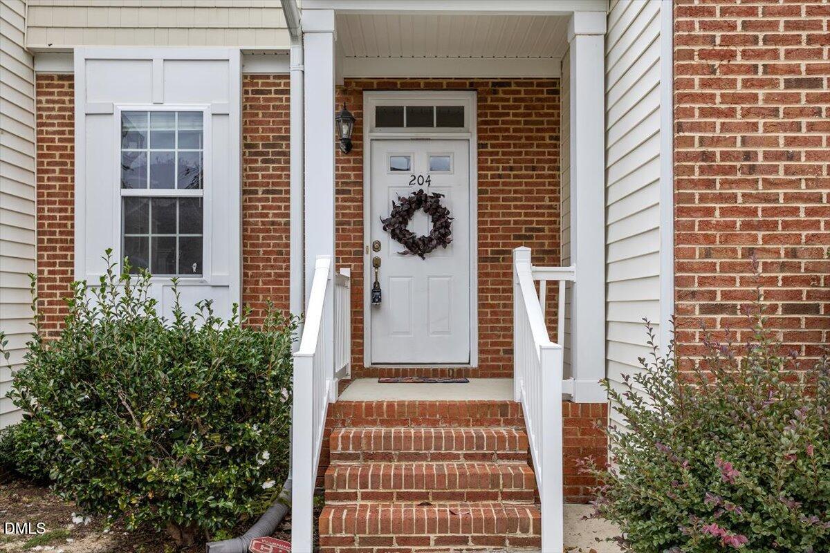 115 Windermere Drive 204