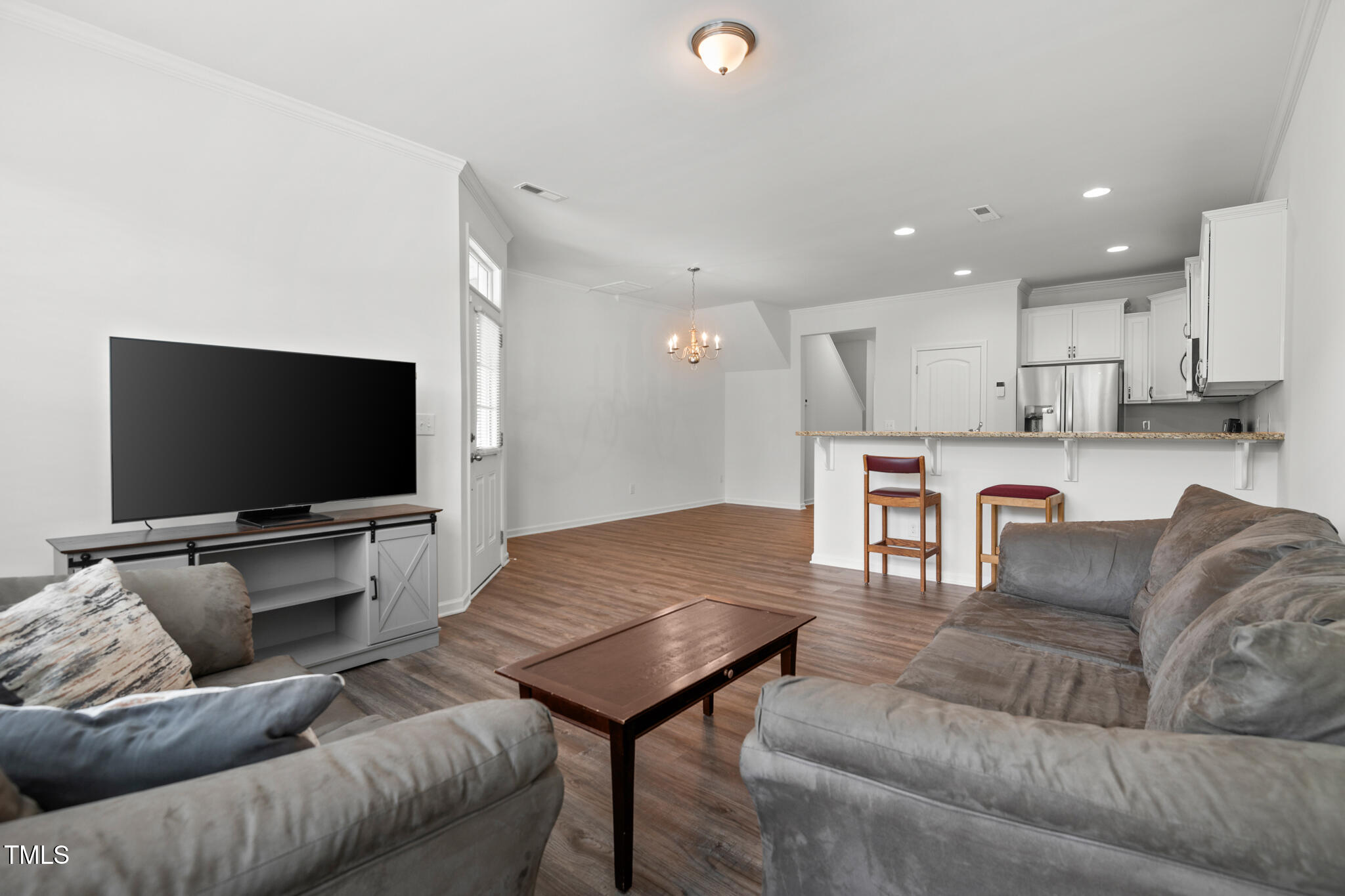 1728 Shady Oaks Drive