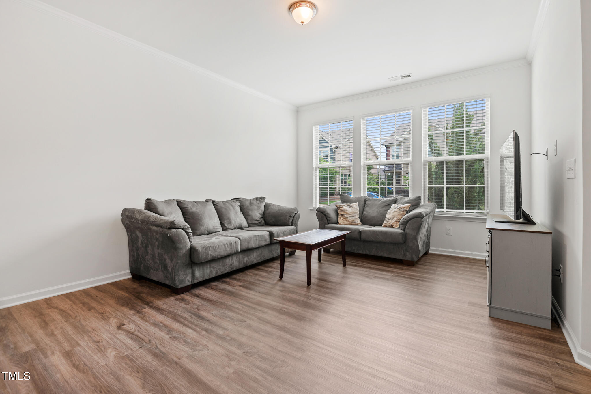 1728 Shady Oaks Drive