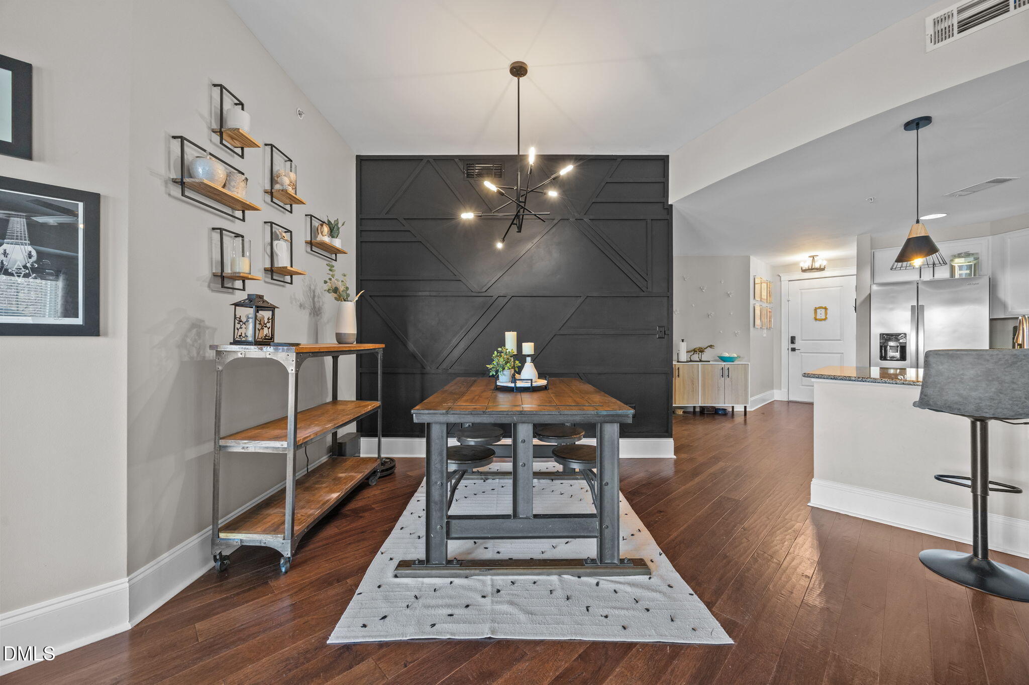 222 Glenwood Avenue 205