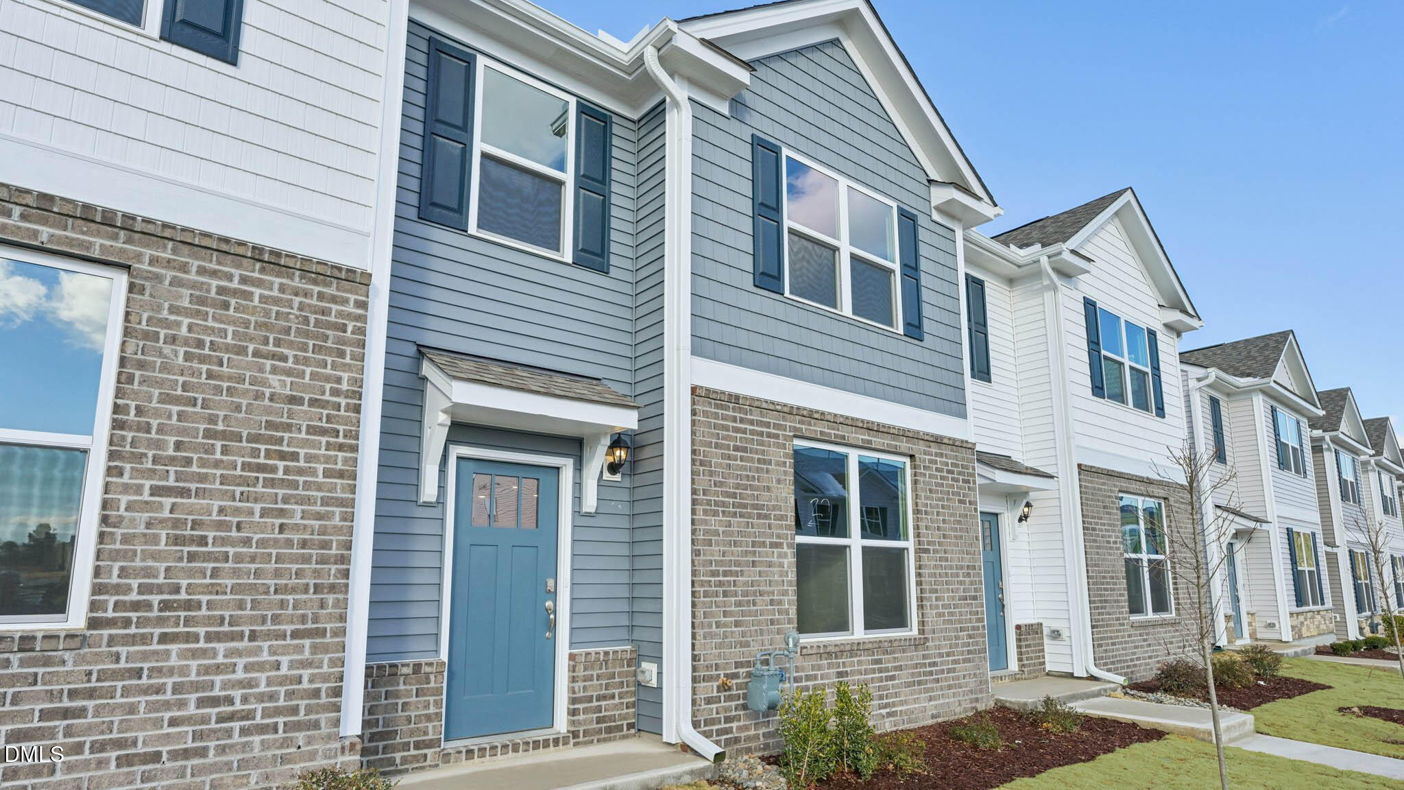 915 Sculptor Street