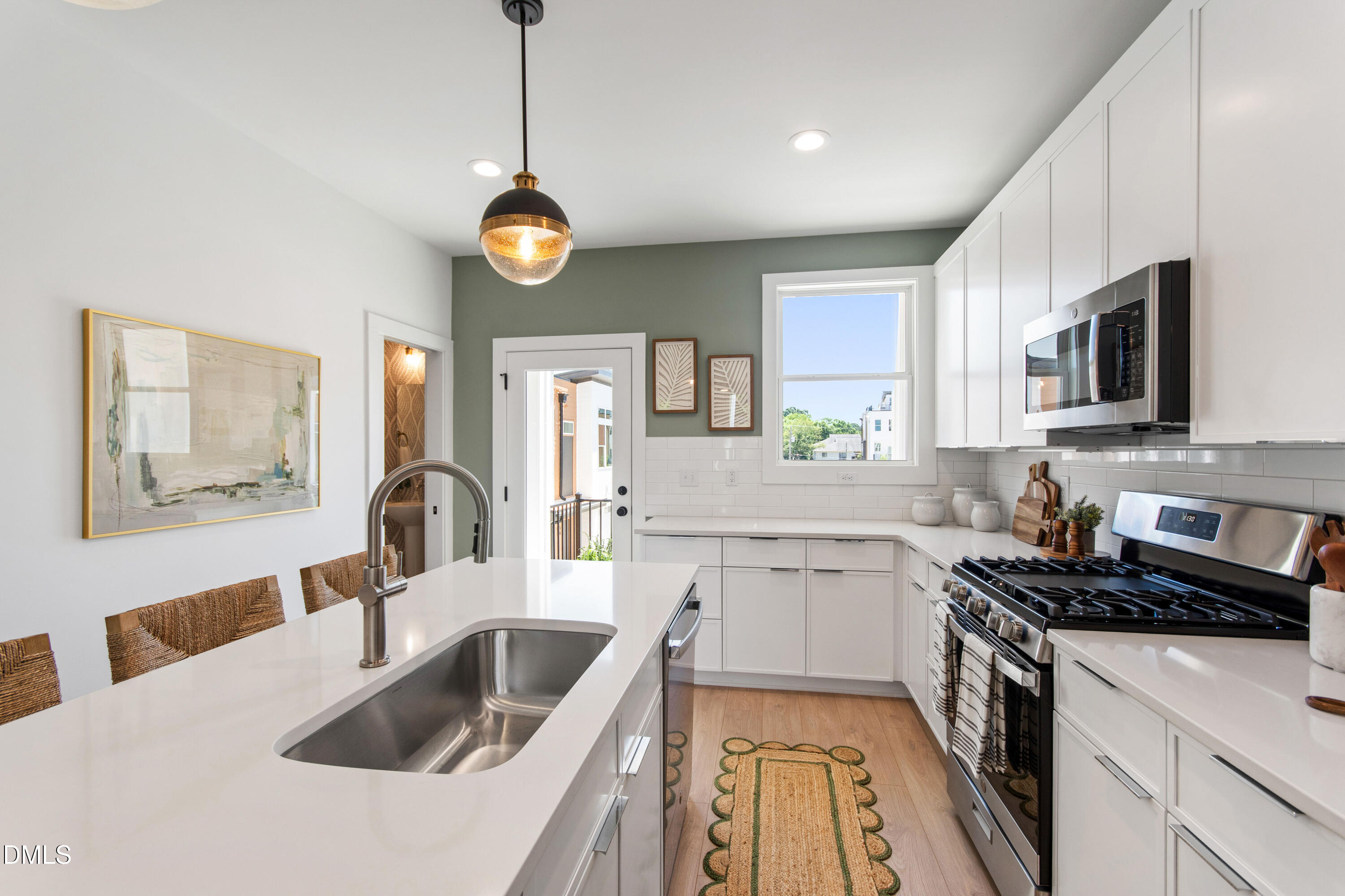 1313 Garner Road 102