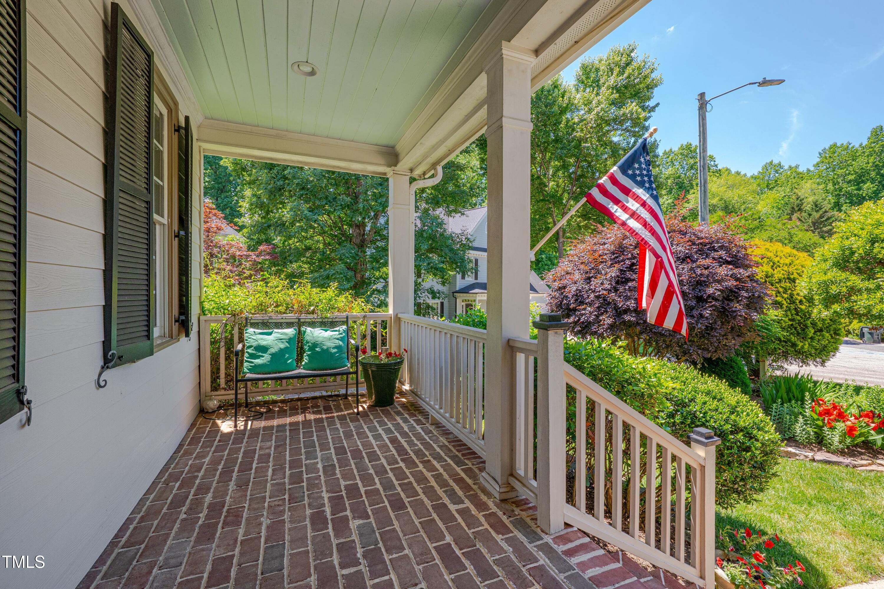 10608 Thornbury Crest Ct Court