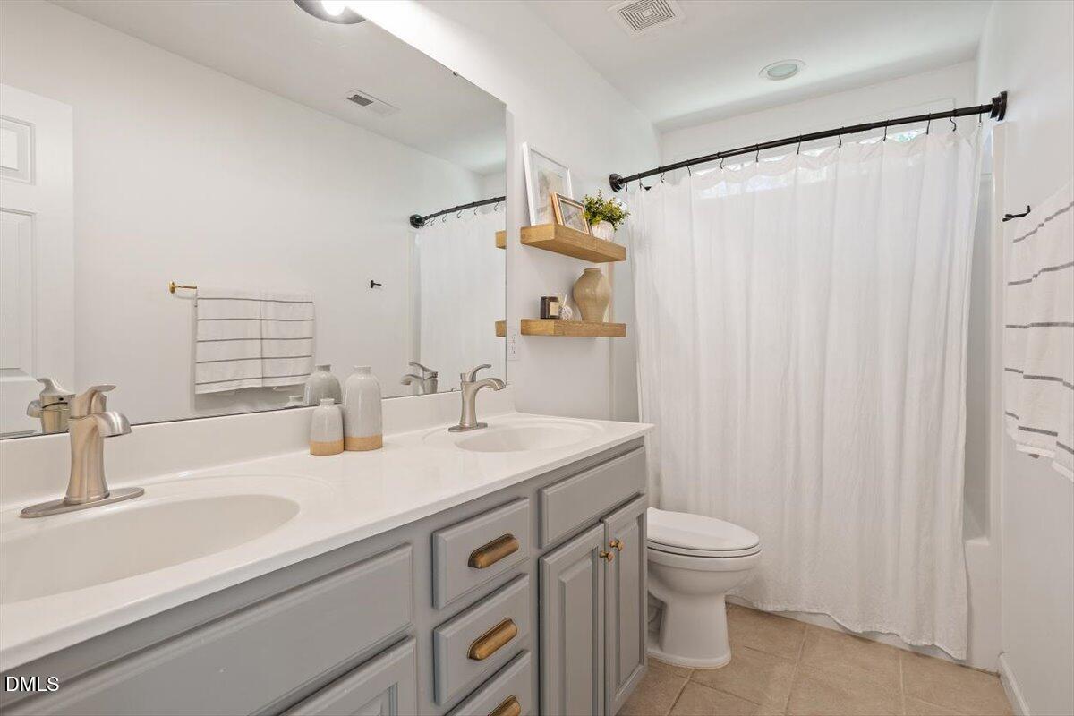 Cary, North Carolina 27513, United States, 4 Bedrooms Bedrooms, ,3 BathroomsBathrooms,Residential,Active,215519