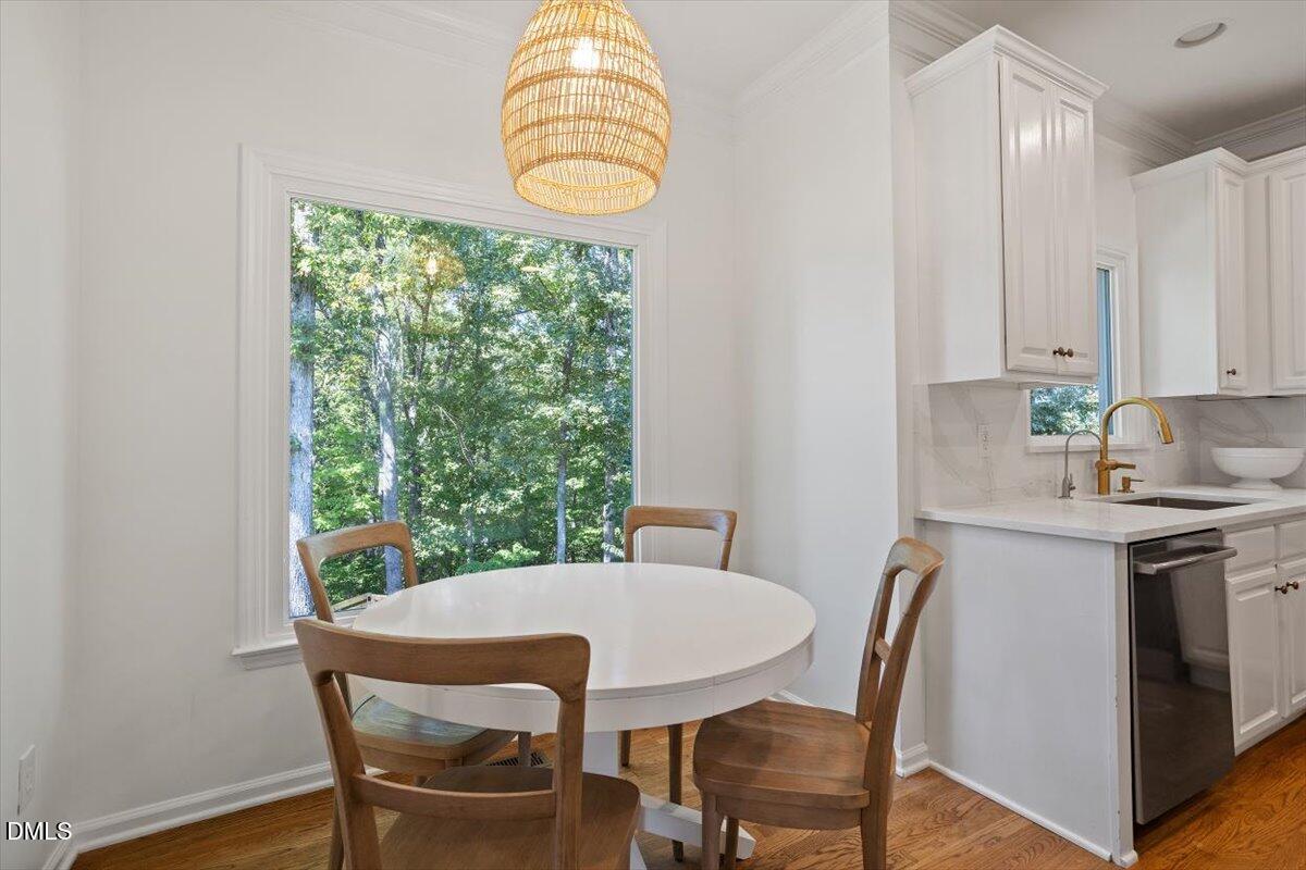 Cary, North Carolina 27513, United States, 4 Bedrooms Bedrooms, ,3 BathroomsBathrooms,Residential,Active,215519