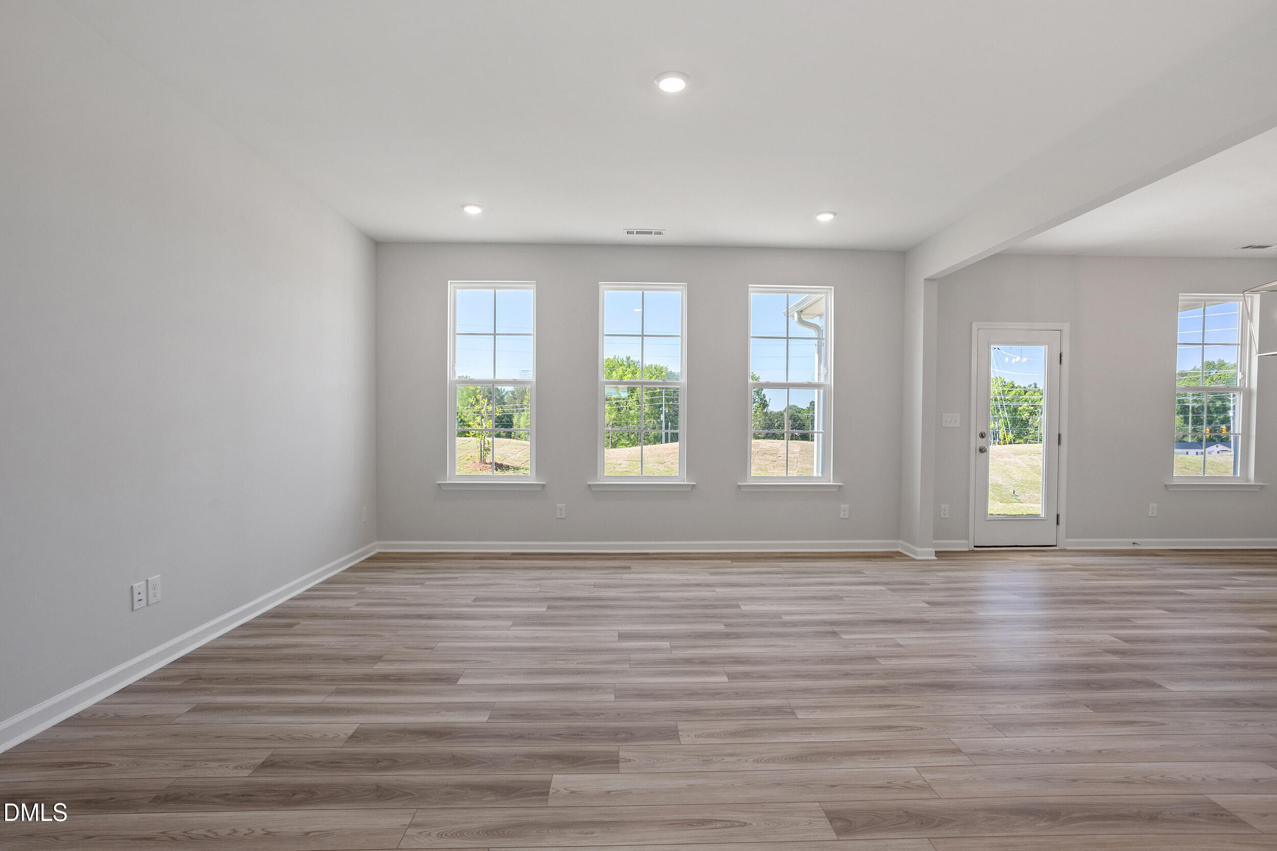 452 White Oak Garden Way 325