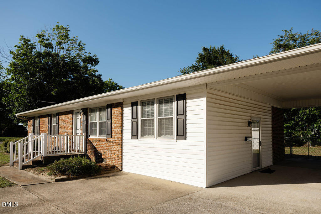 1612 Fairground Road