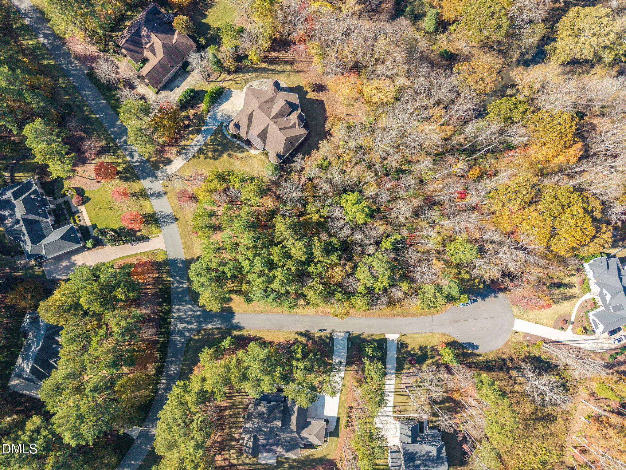 33 Willow Creek Court