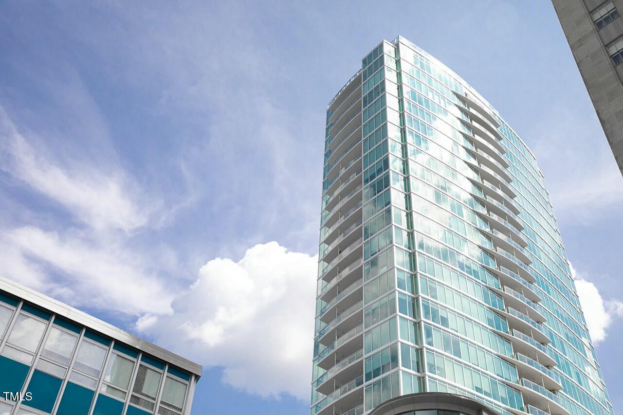 110 N Corcoran Street 2502