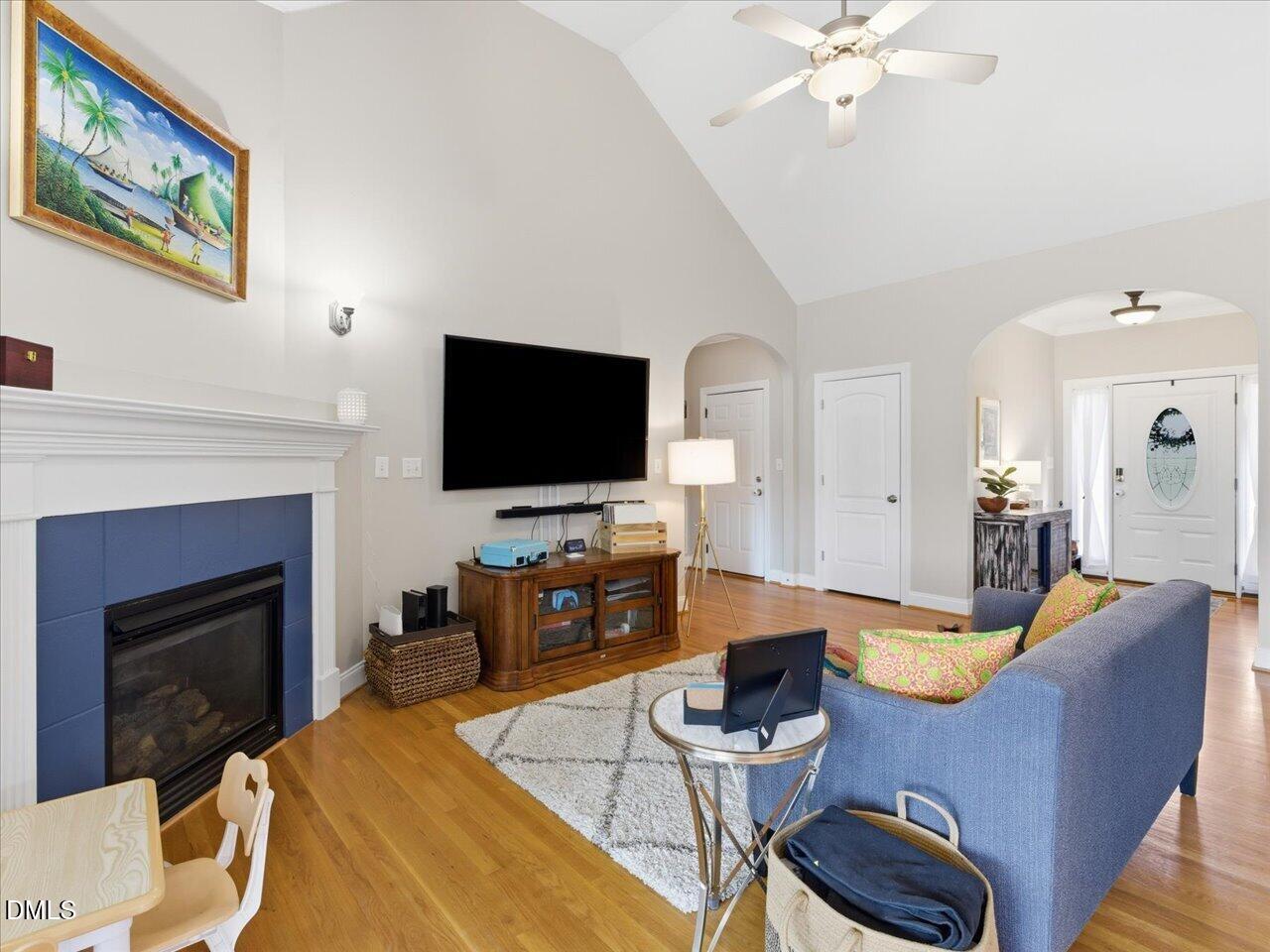 20 Falling Leaf Drive