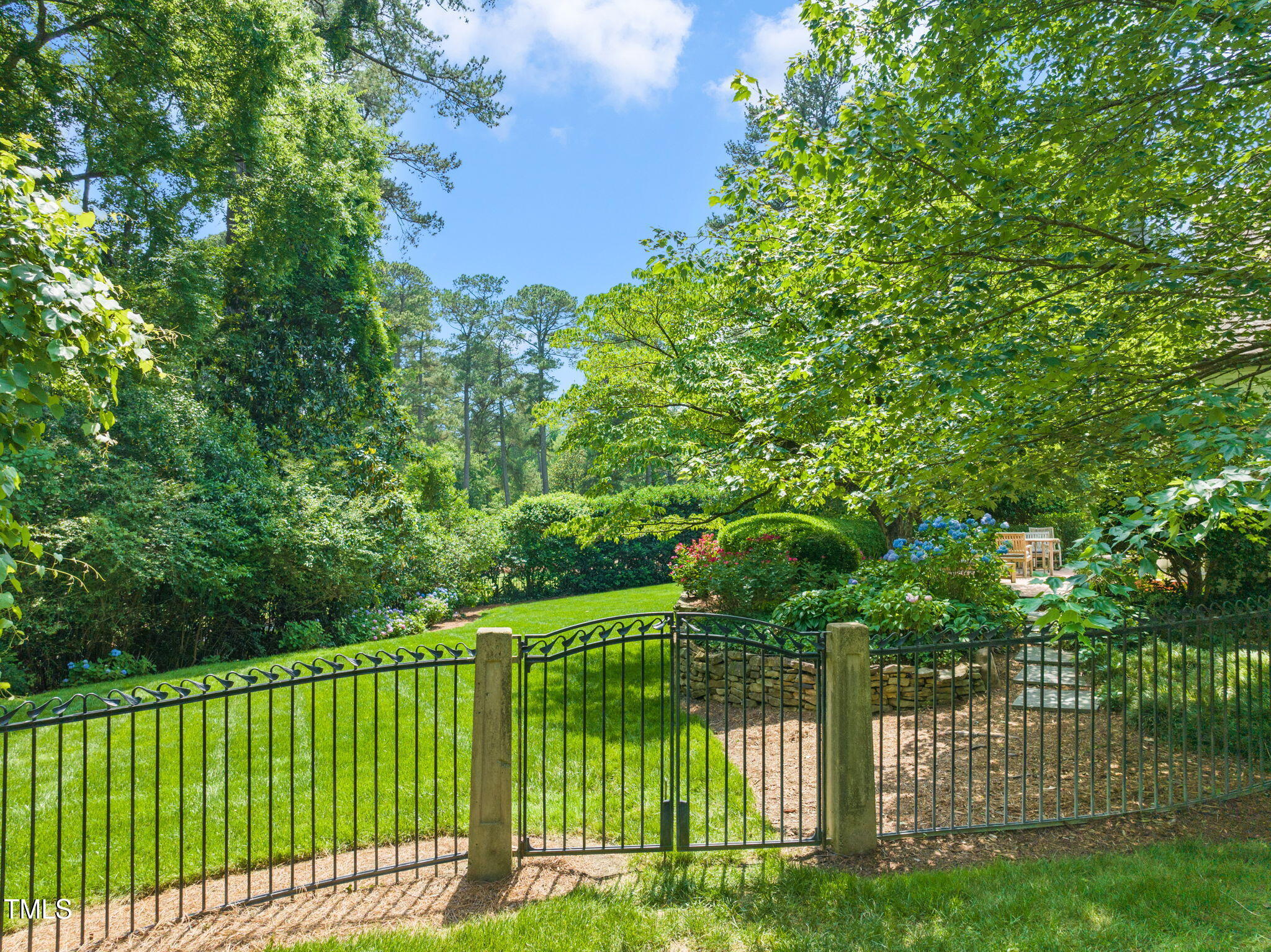 3307 Devon Road