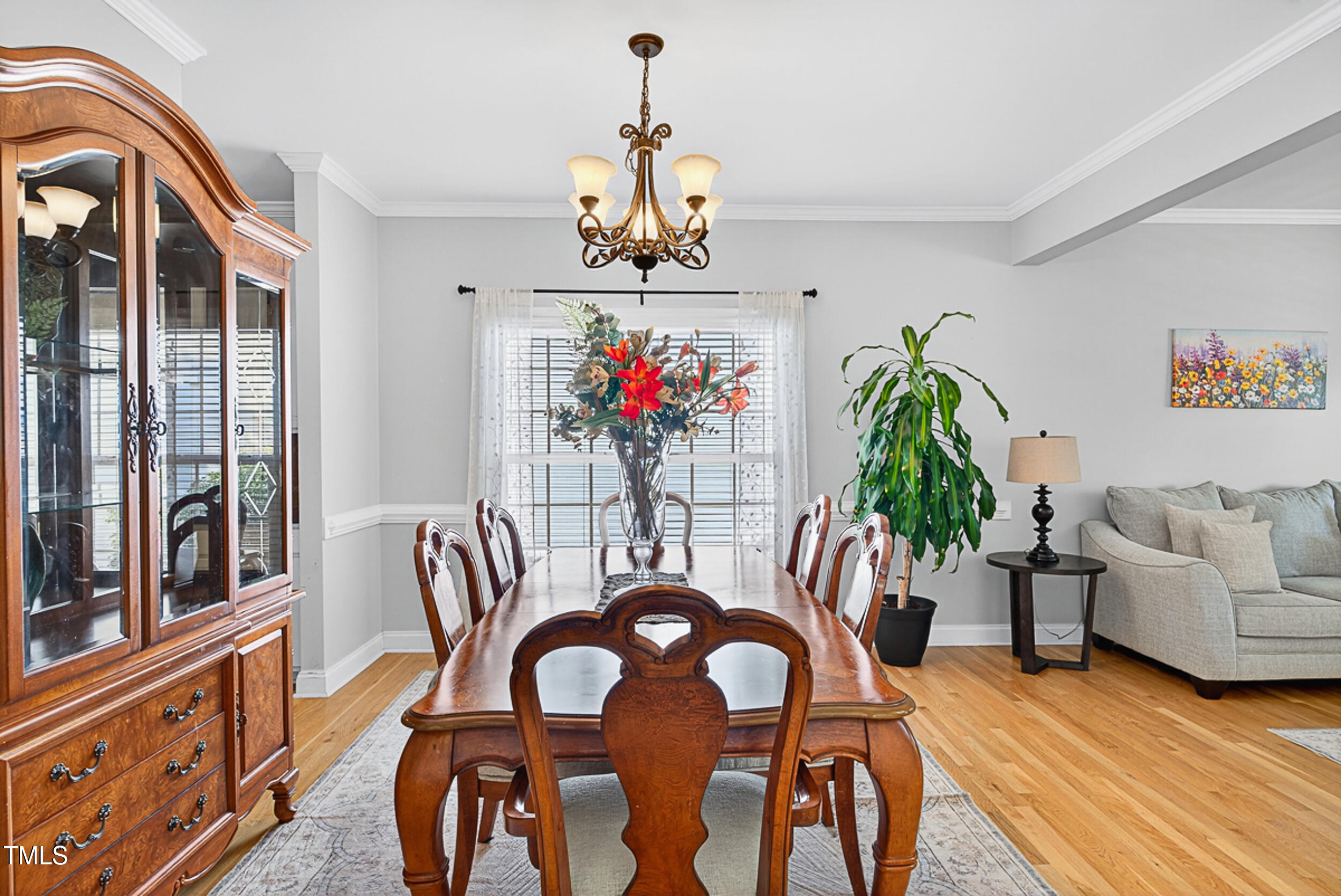 1124 Woodlands Creek Way