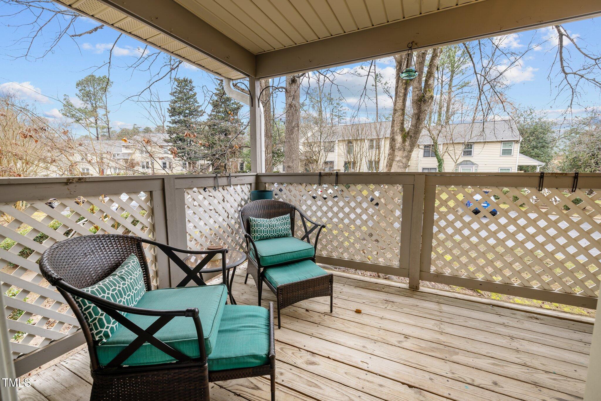 401 Oak Hollow Court