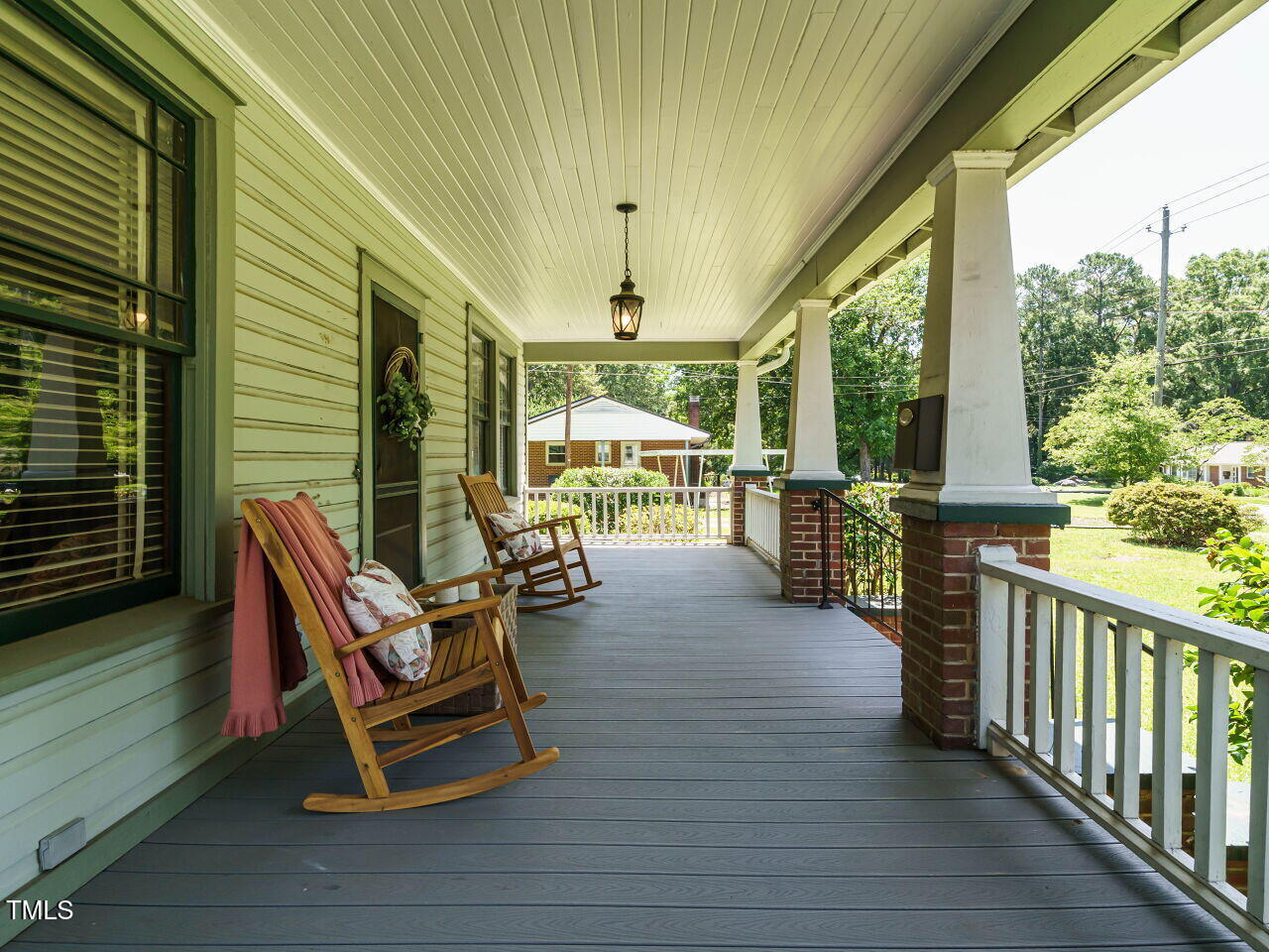 714 Spring Lane
