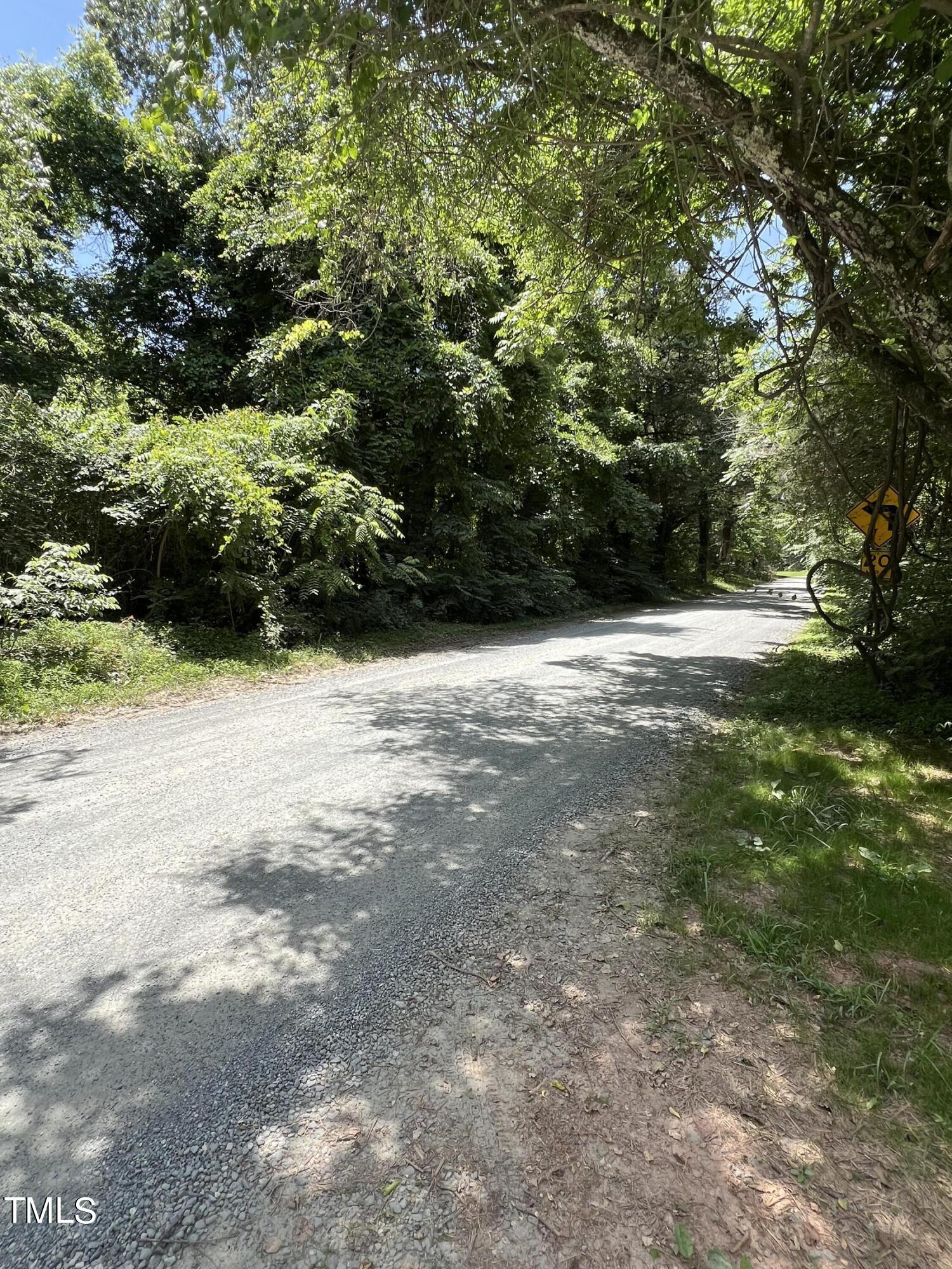 2201 Moorefields Rd