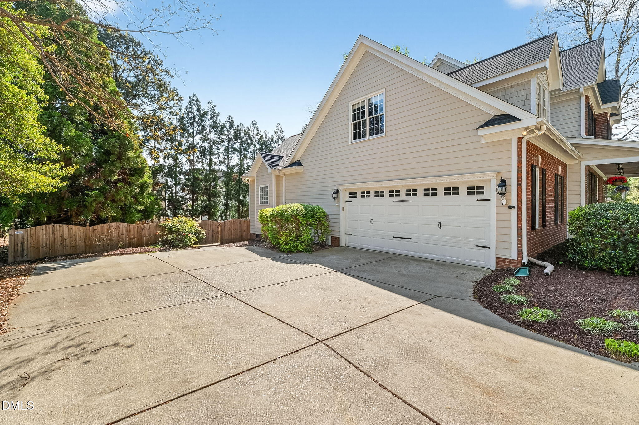 2328 Forestbluff Drive