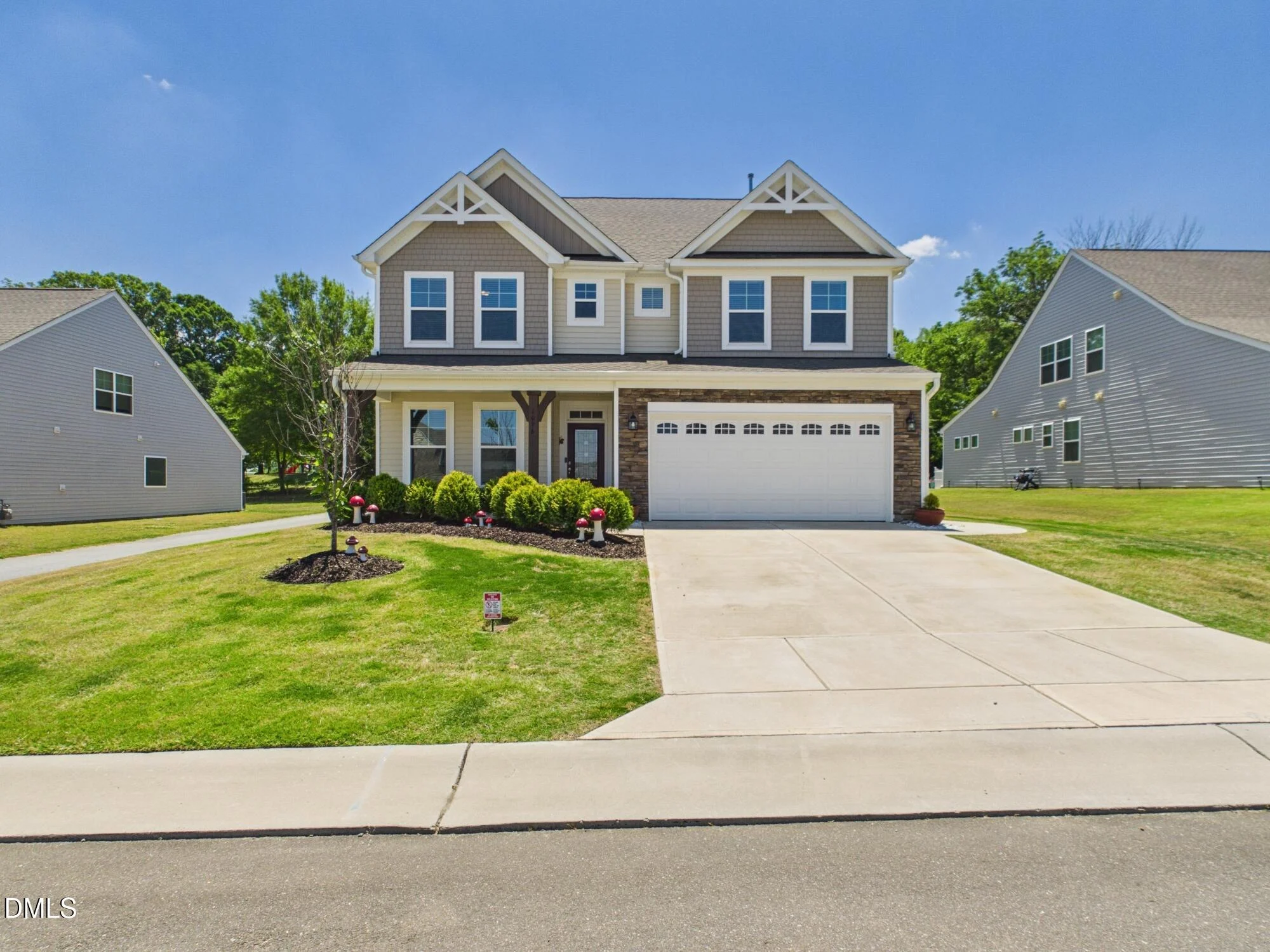 1096 Capulet Drive