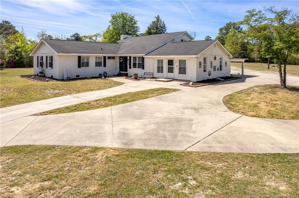 3402 Seven Mountain Drive