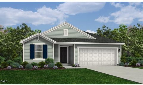 35 Utah Court Spring Lake NC 28390