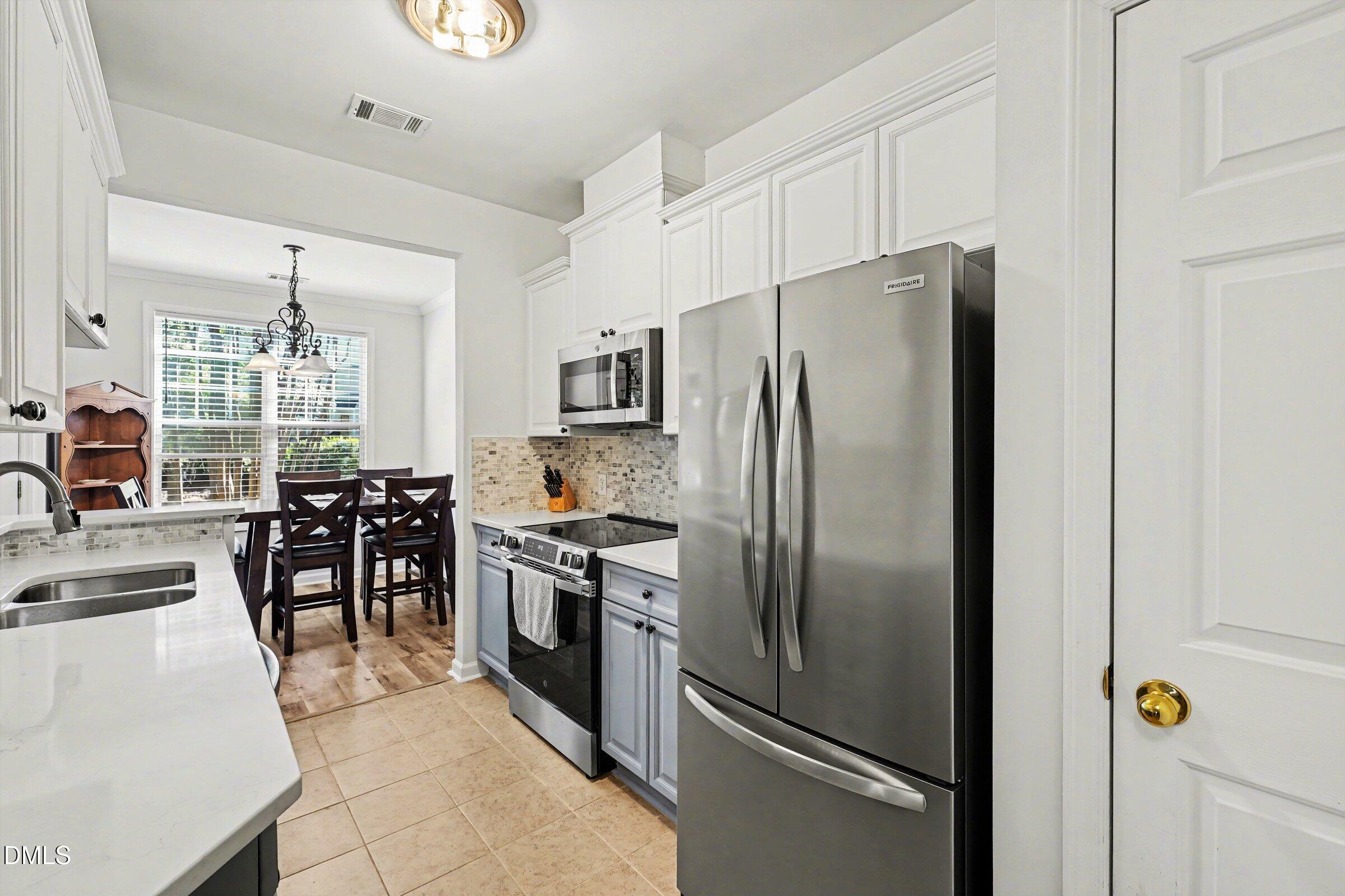8221 Allyns Landing Way 204