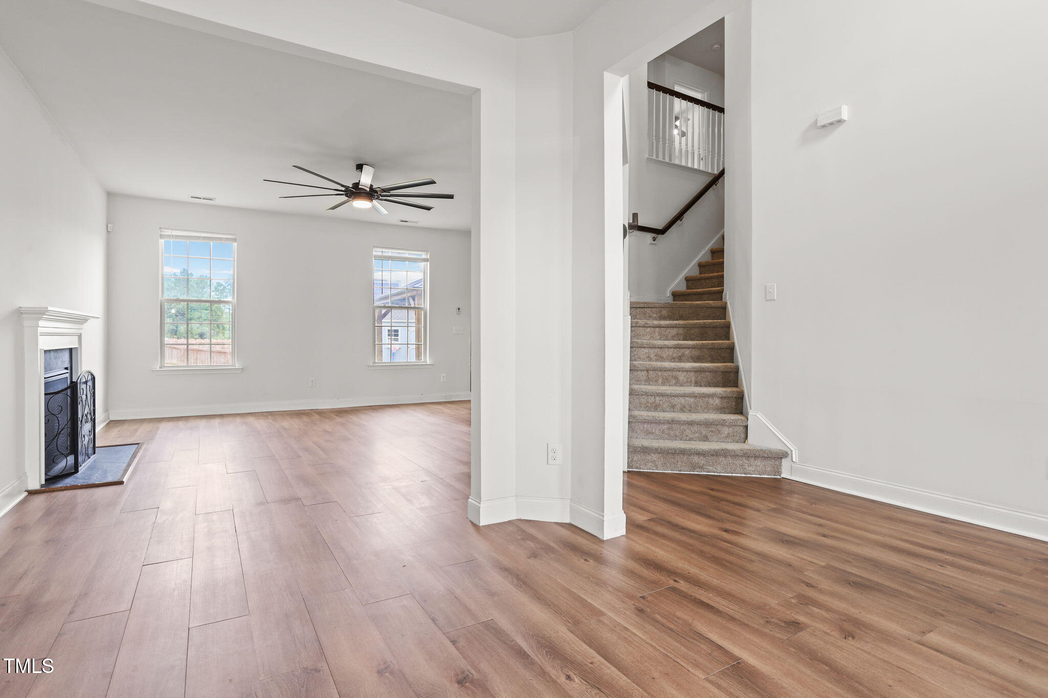 532 Willow Breeze Court
