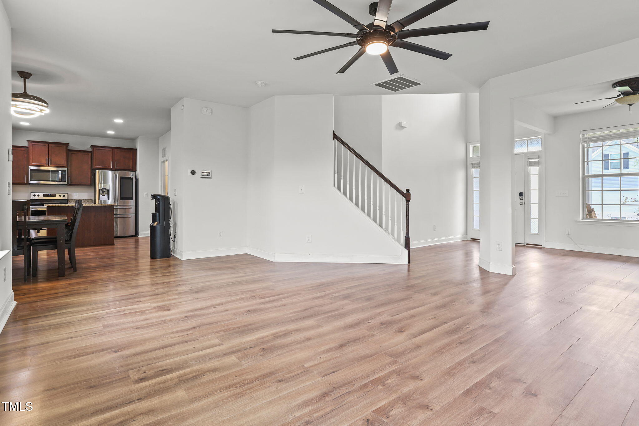 532 Willow Breeze Court