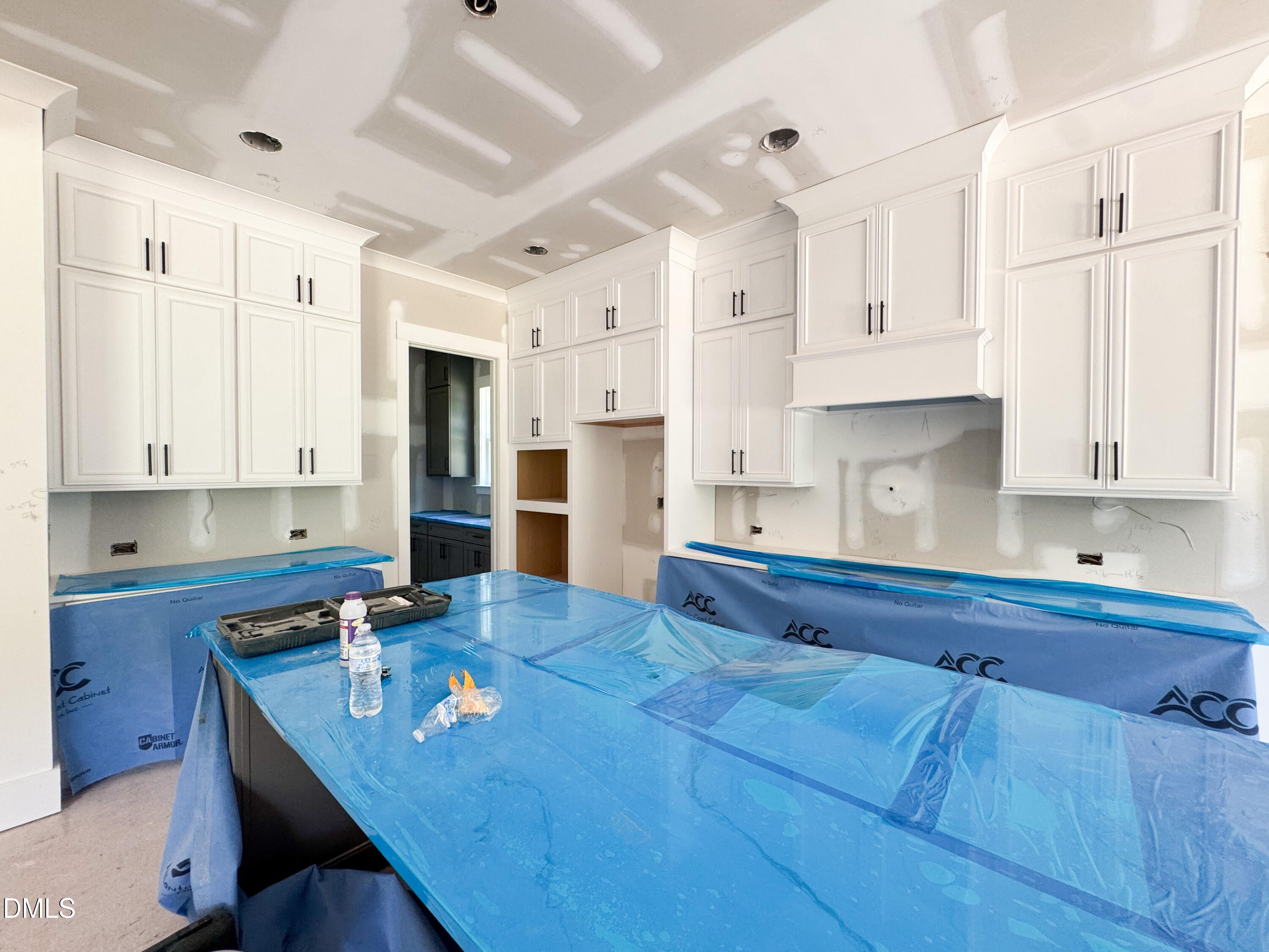 2536 Rosslare Pond