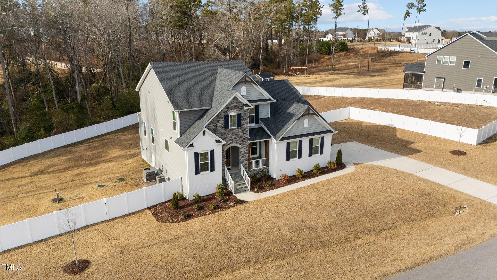 128 S Clearbrook Court