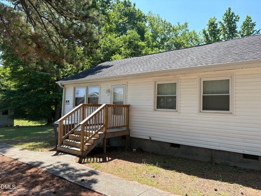 137 W BARBEE ST, ZEBULON, NC 27597 - Image ad9d32a70add7d7bd3ccc4bc3848268d/3423687855