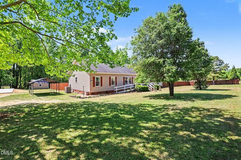 921 Sweet Raspberry Lane Lillington NC 27546
