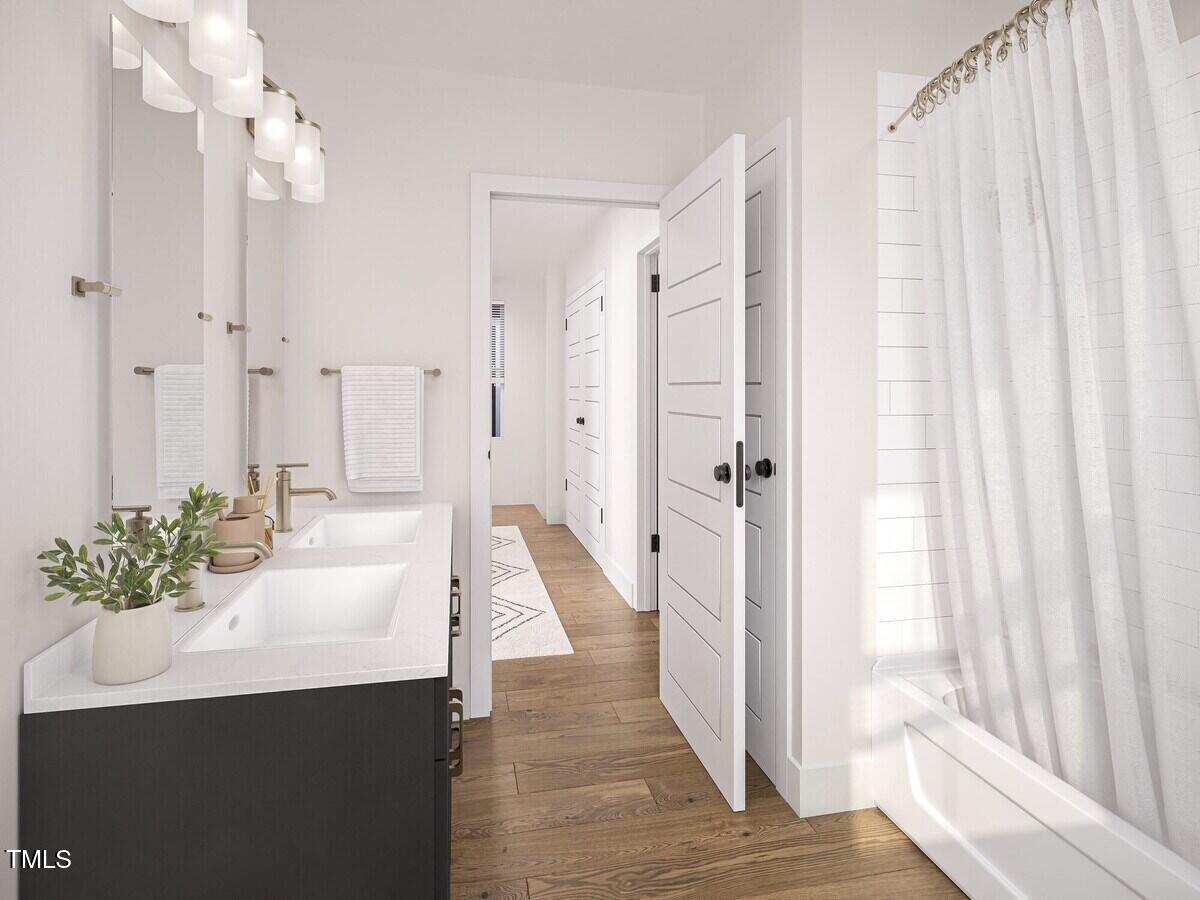 Raleigh, North Carolina 27601, United States, 3 Bedrooms Bedrooms, ,3 BathroomsBathrooms,Residential,Active,164482