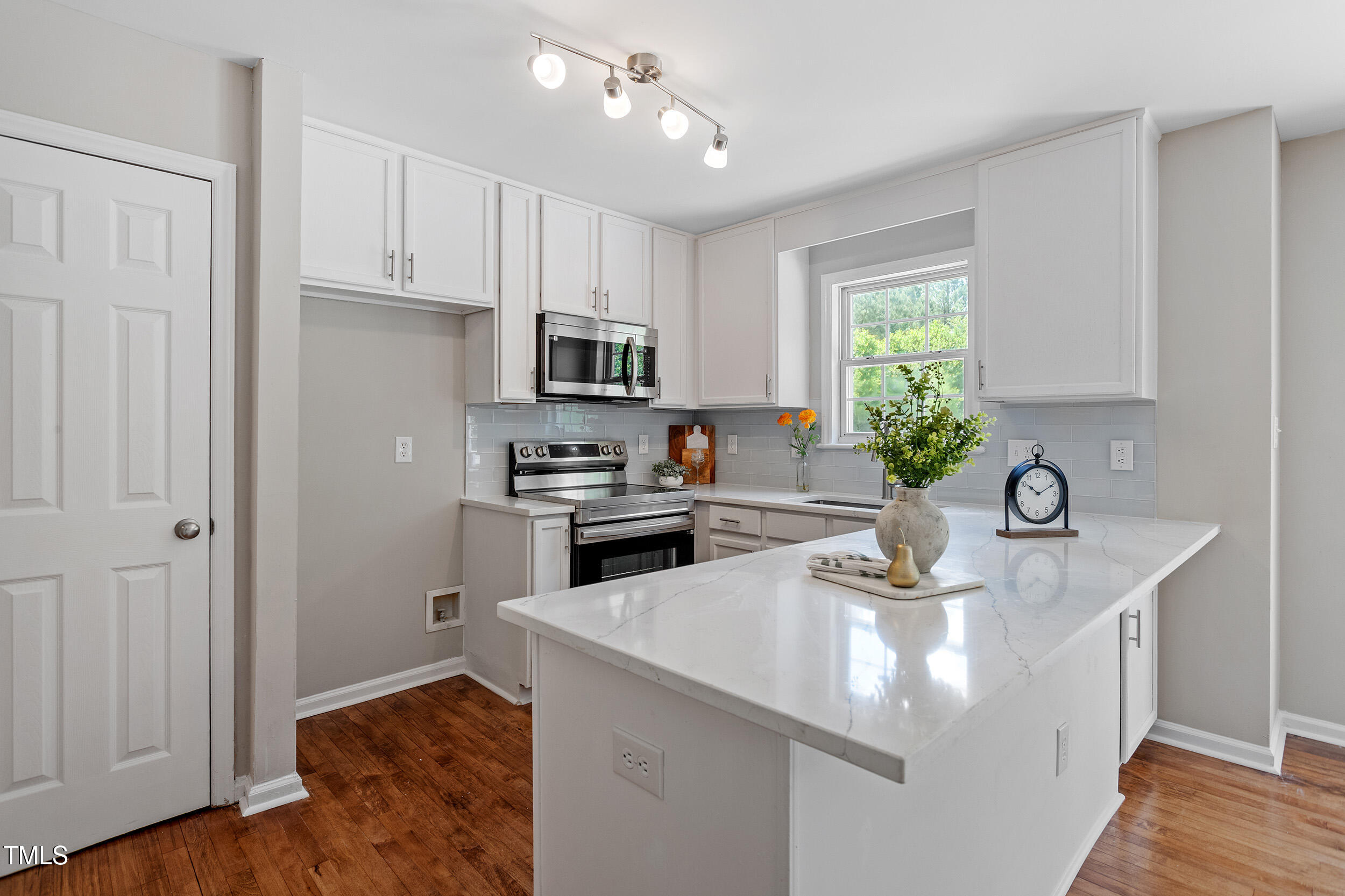 5612 Sandy Trail Drive