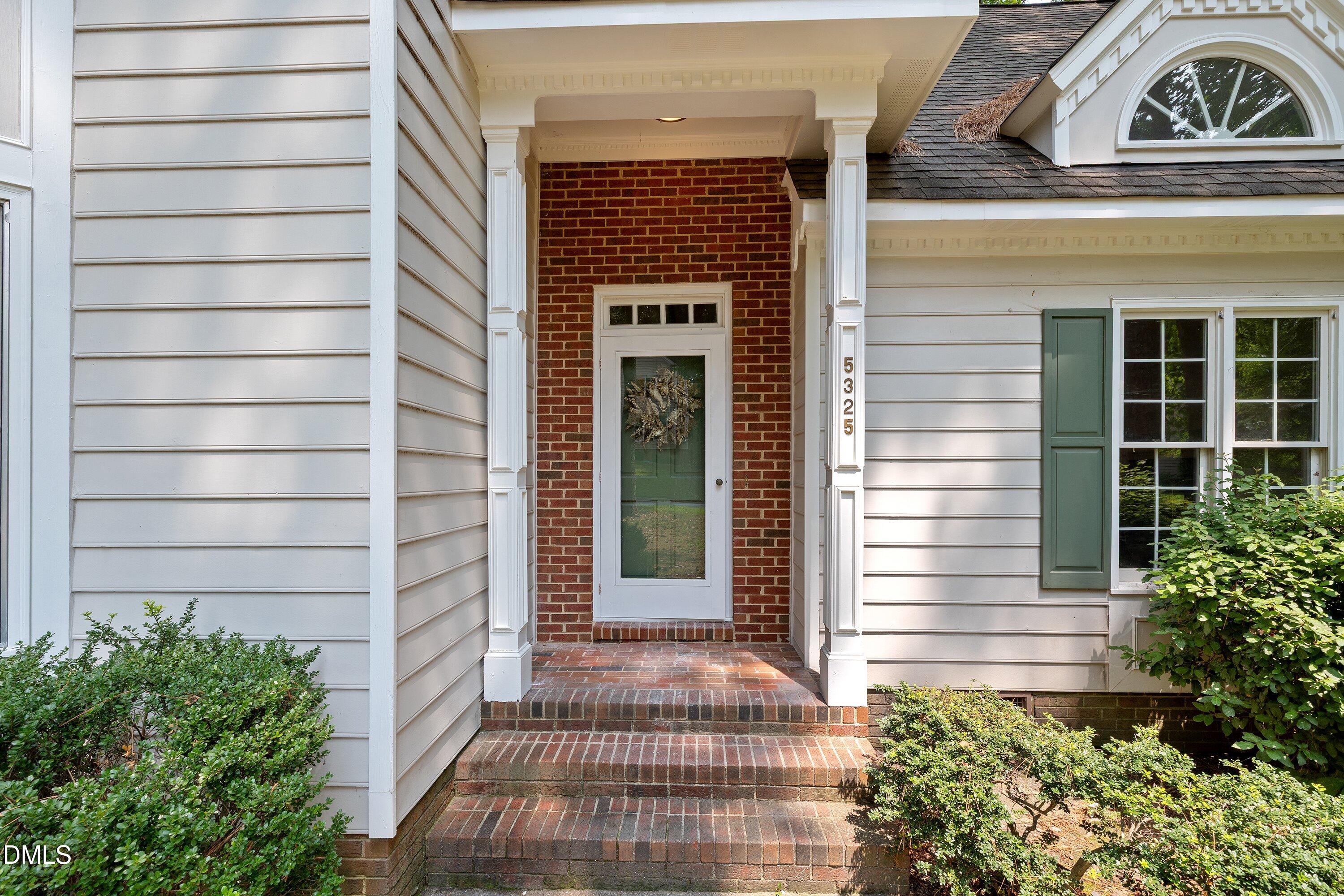 5325 Fairmead Circle