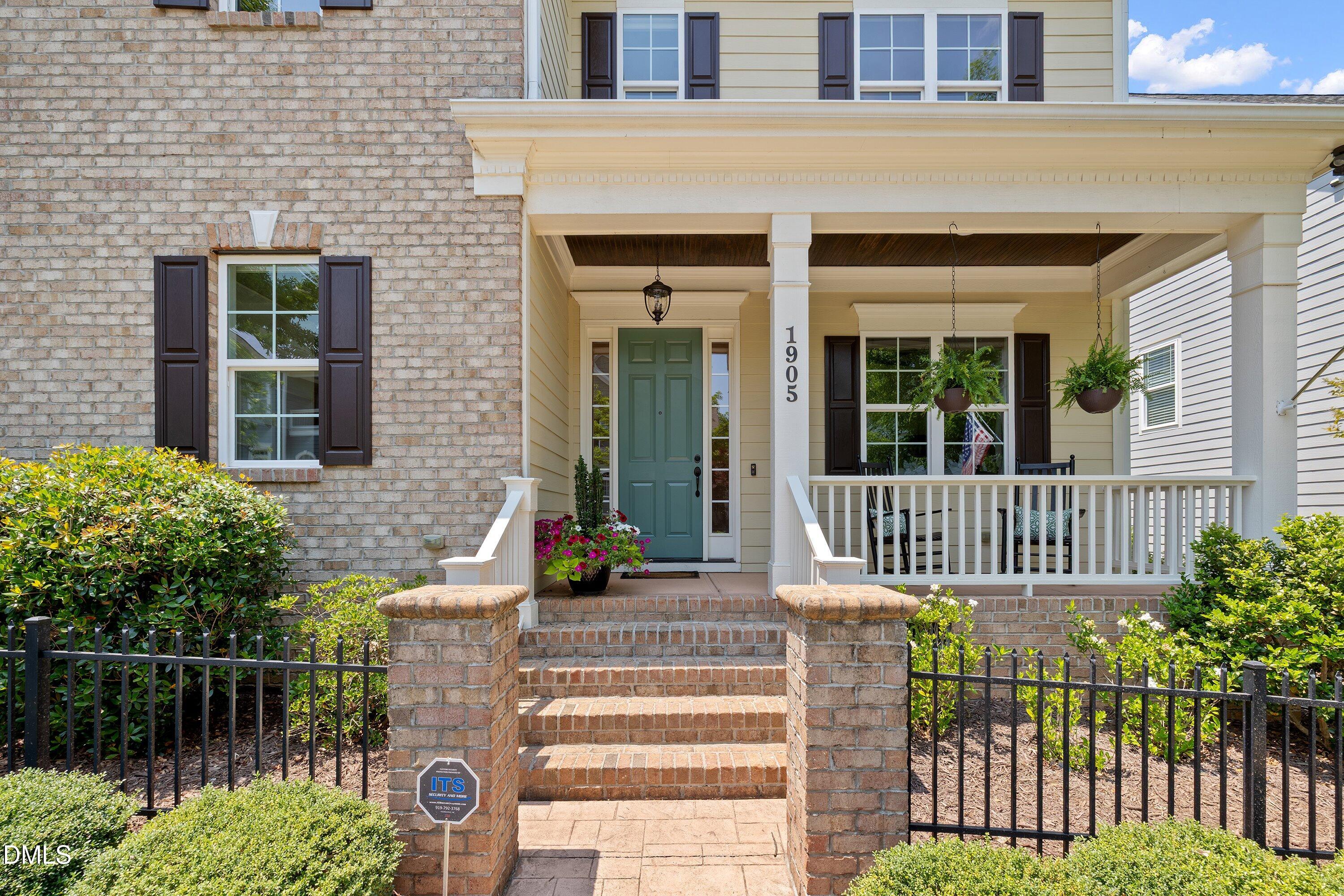 1905 Green Oaks Parkway