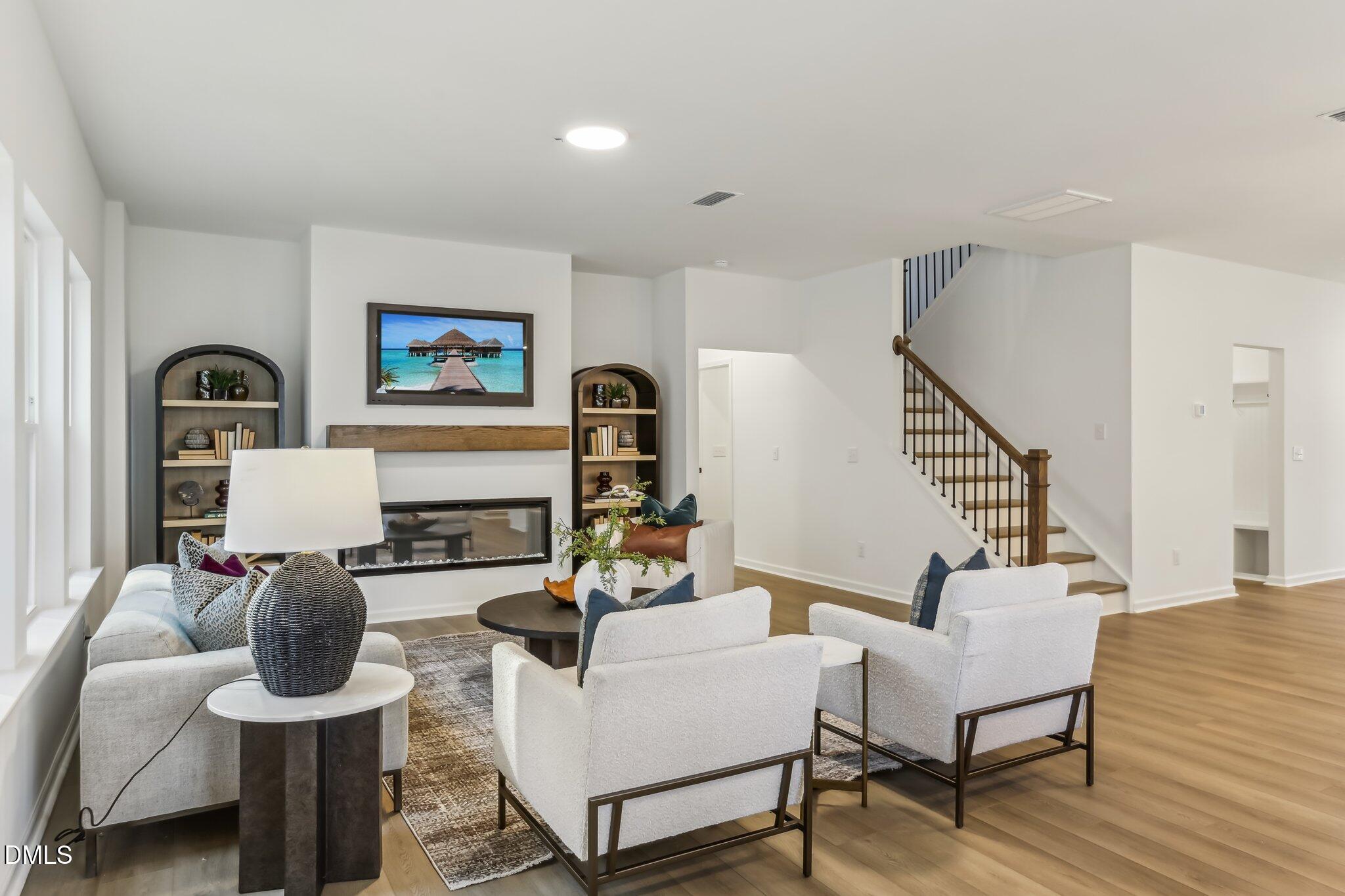 1625 Immagene Way 75