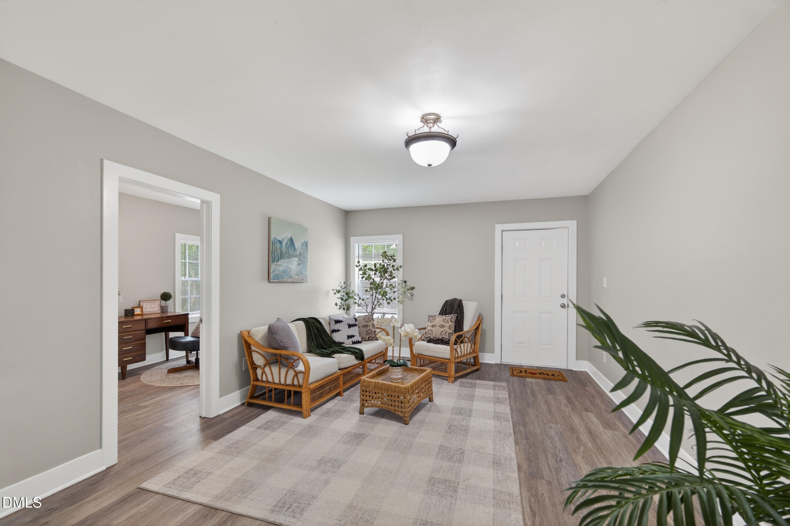 318 W 5th Street