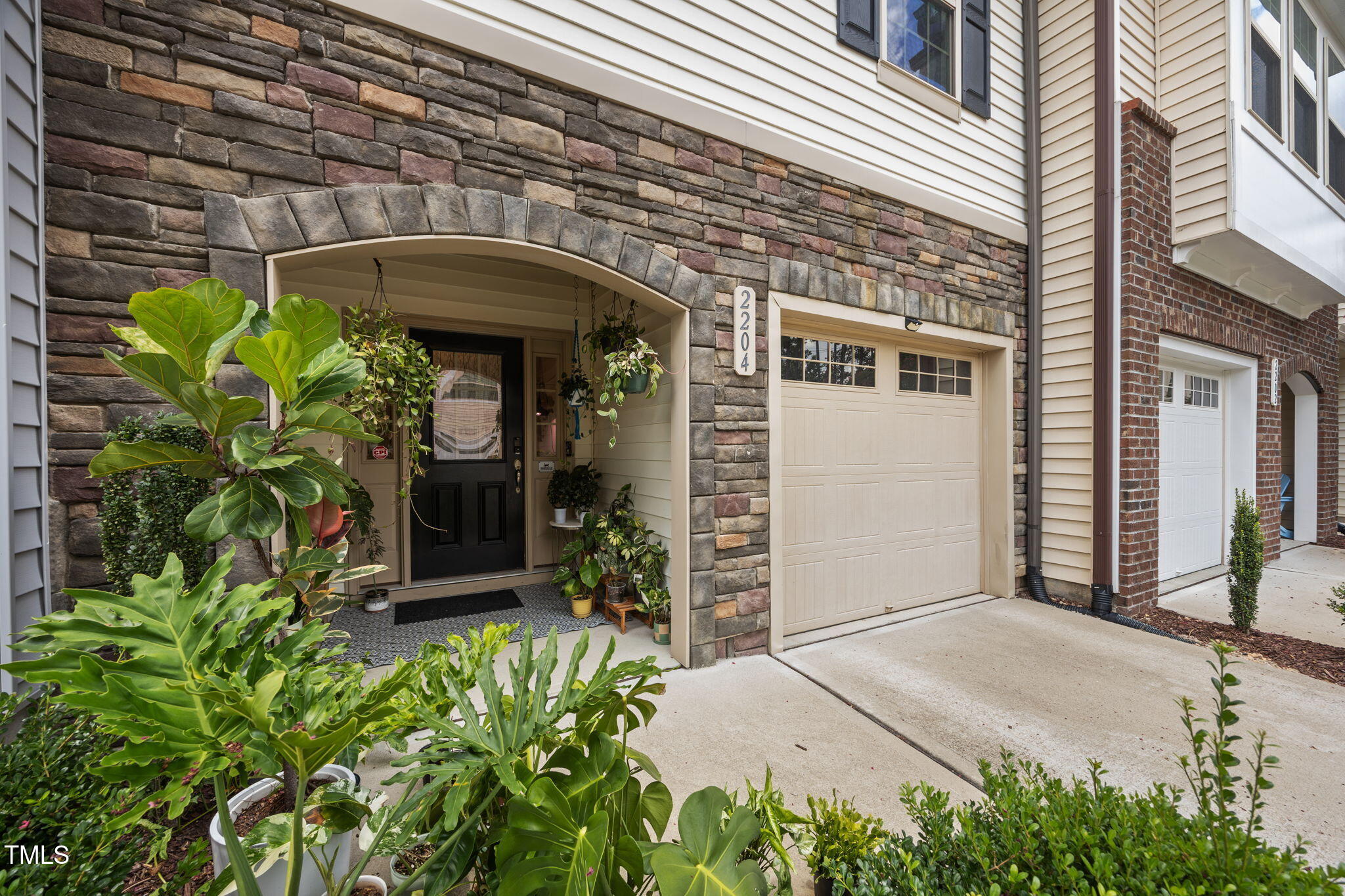 2204 Sweet Annie Way