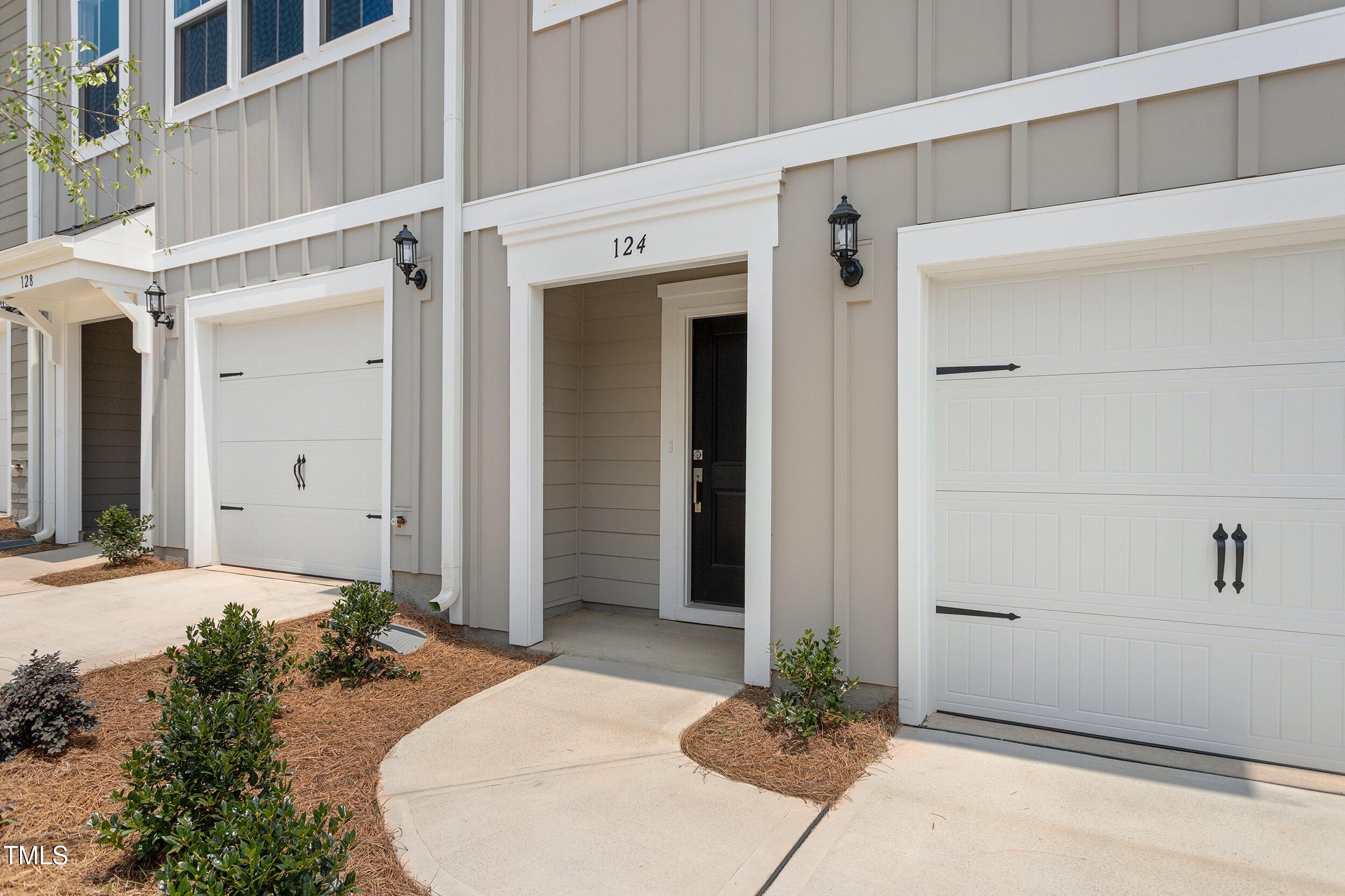 124 Central Townes Way 291
