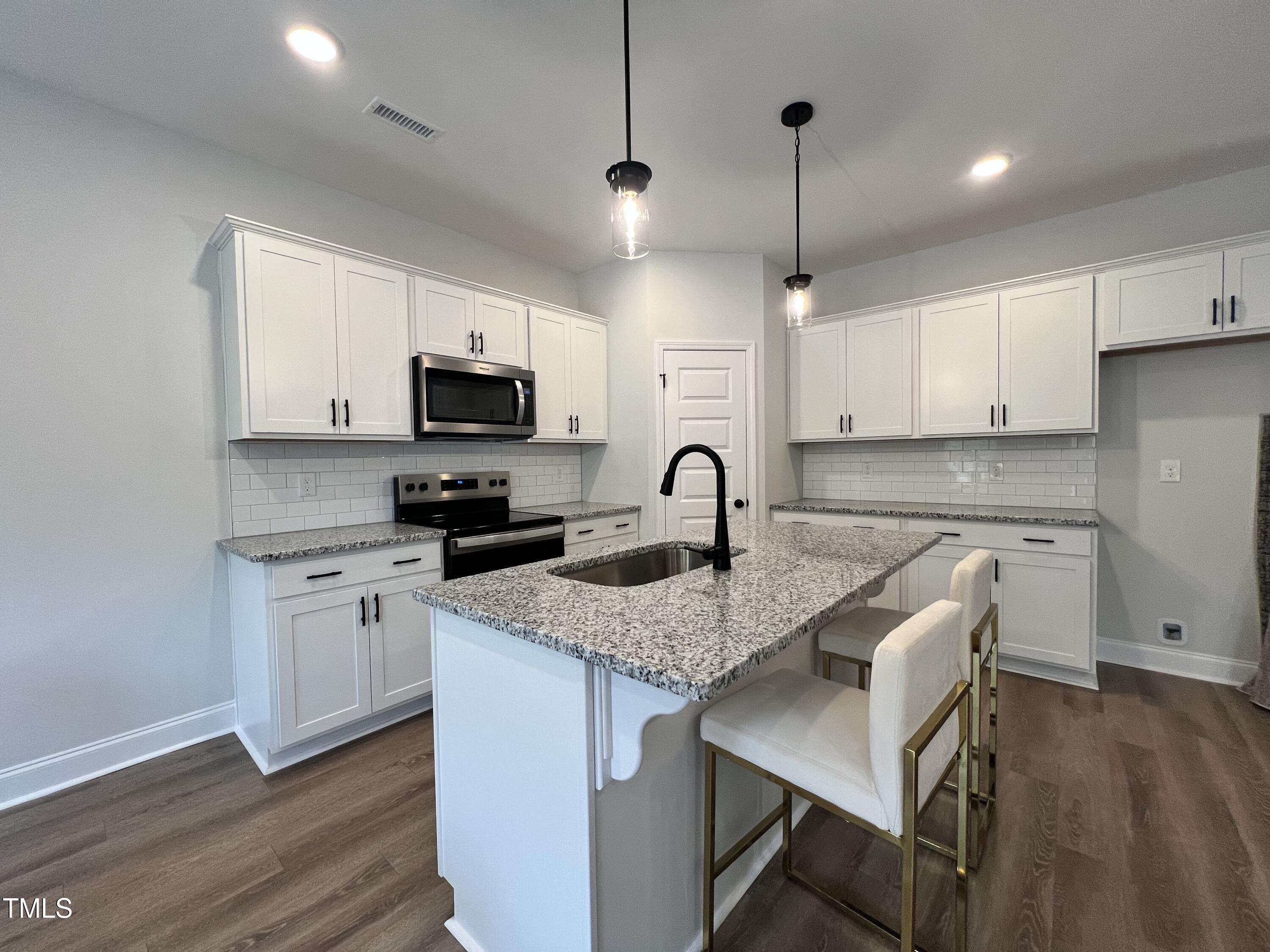 152 S Mistflower Street