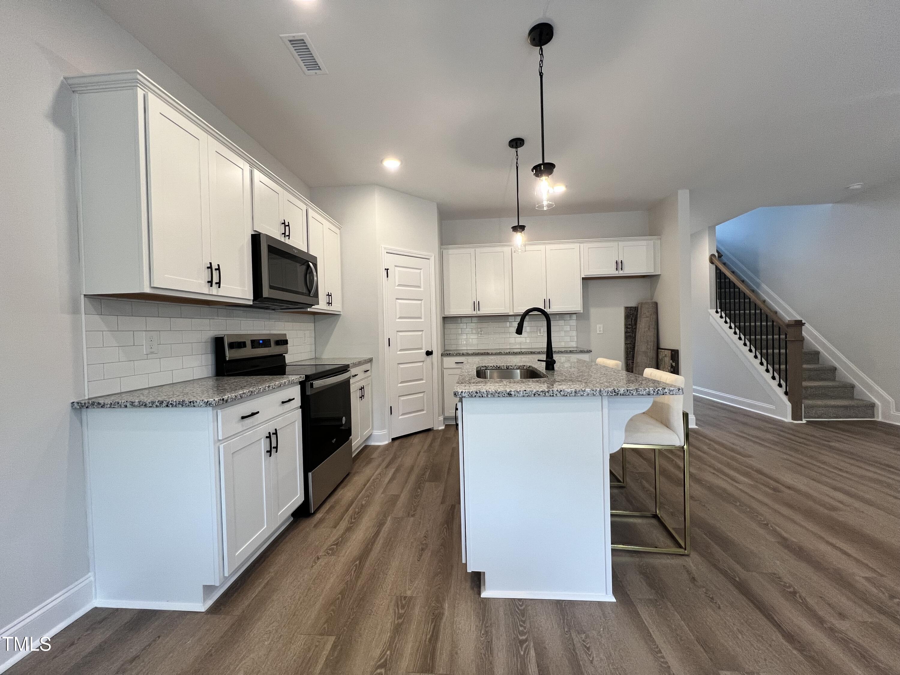 152 S Mistflower Street