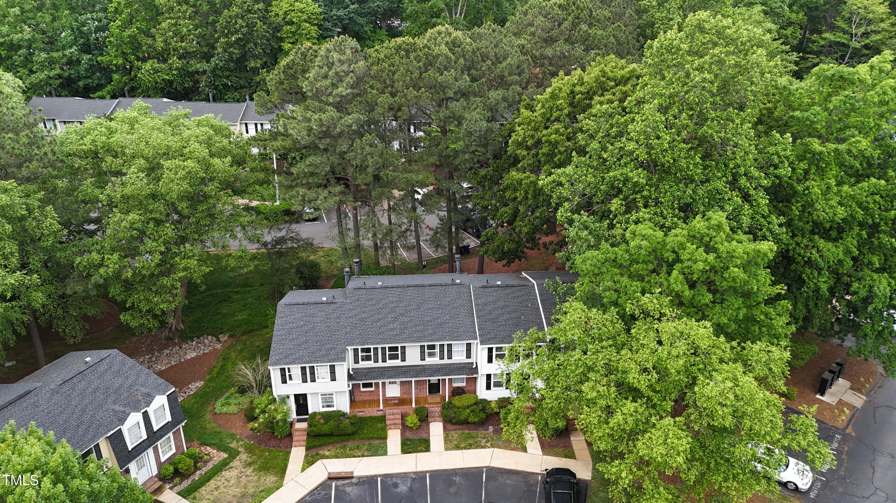 7719 Kingsberry Court