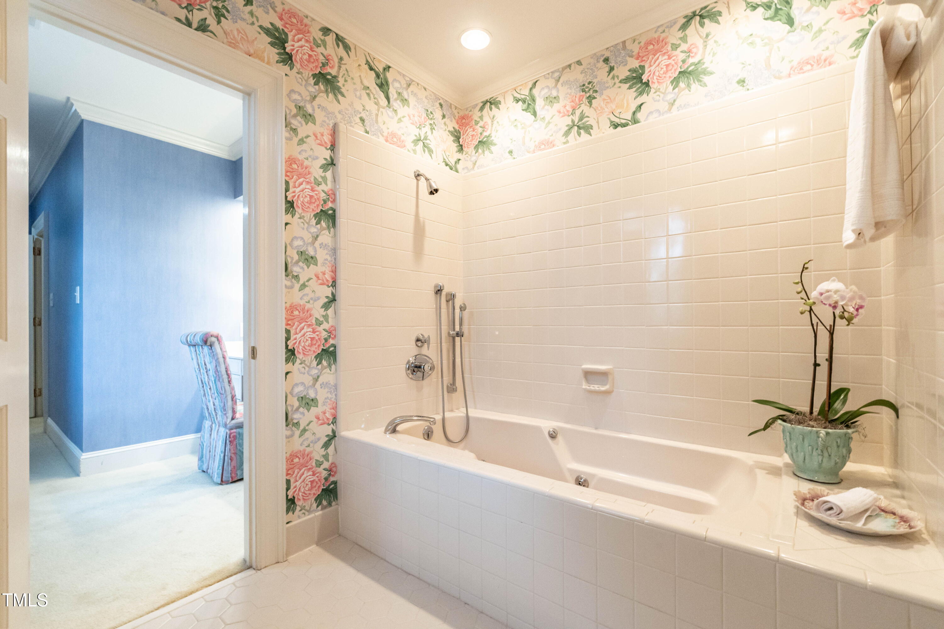 Raleigh, North Carolina 27608, United States, 3 Bedrooms Bedrooms, ,4 BathroomsBathrooms,Residential,Active,140260