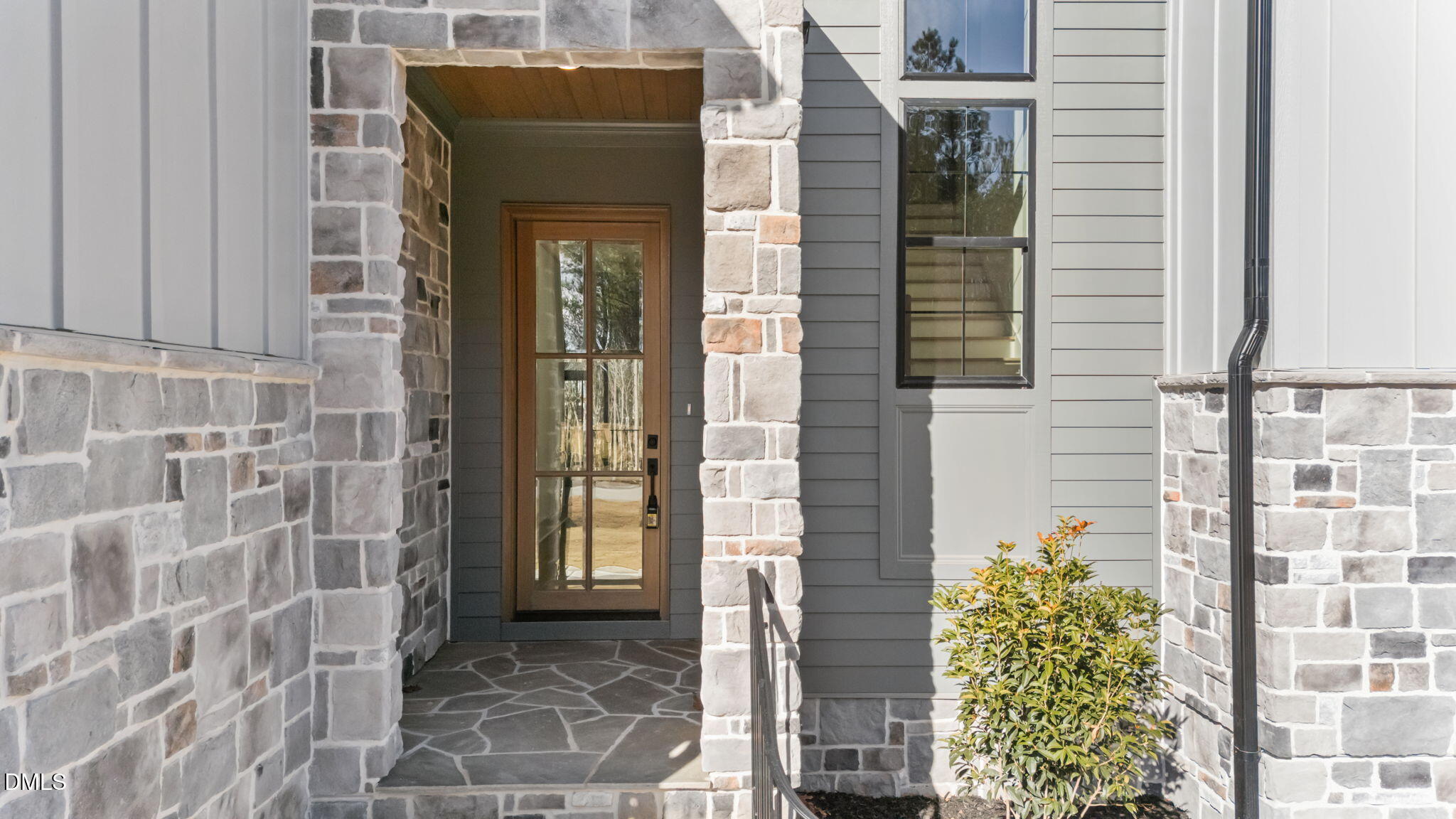 35 Chestnut Oak Drive