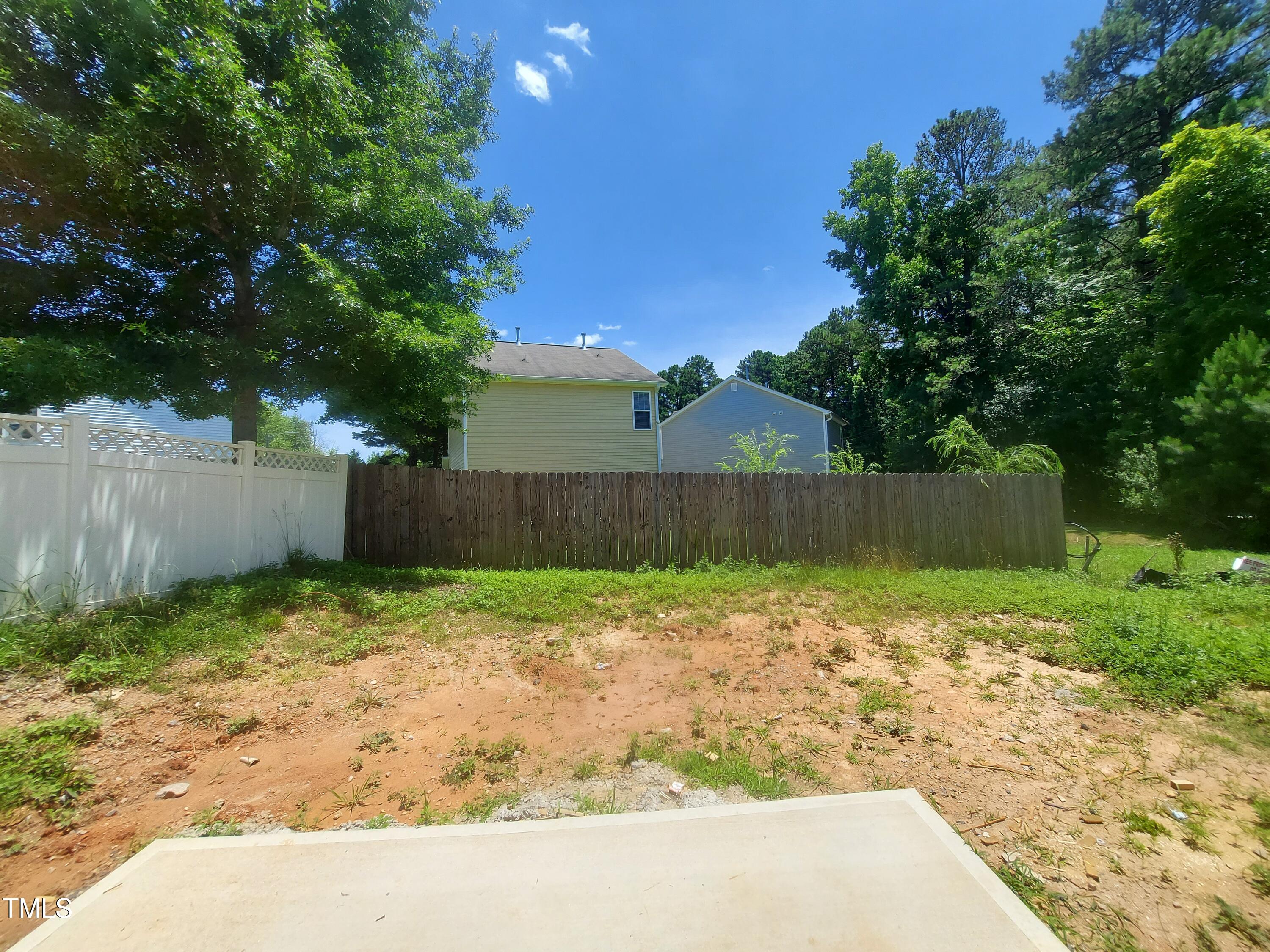 1808 Falls Landing Drive