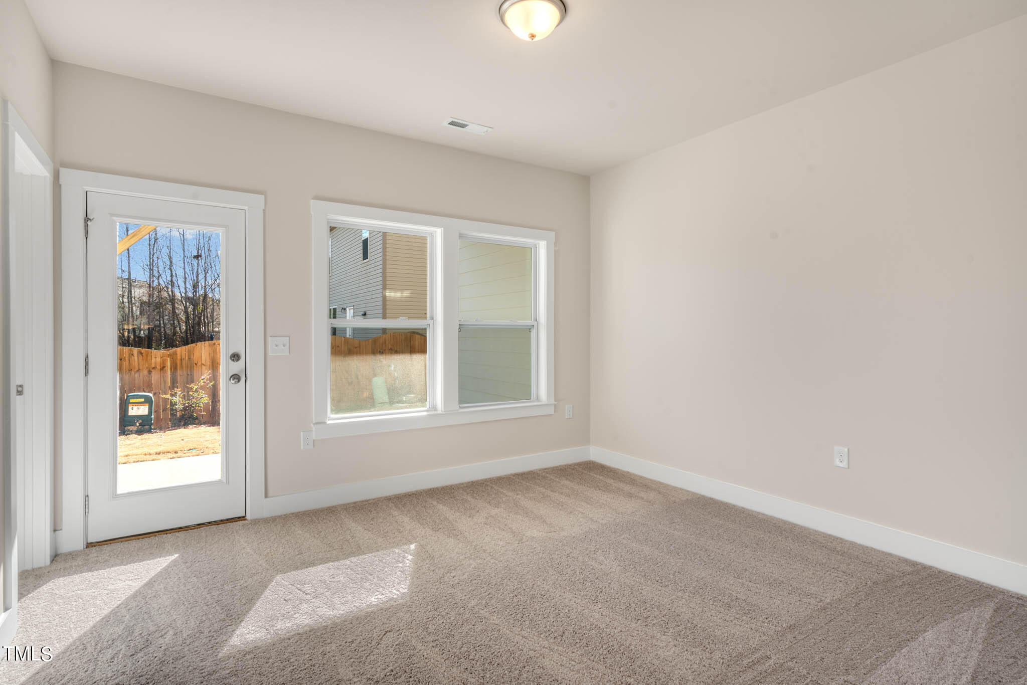 219 Pond Vw Court 8