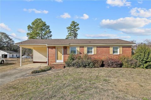 322 Lafayette Street S Saint Pauls NC 28384