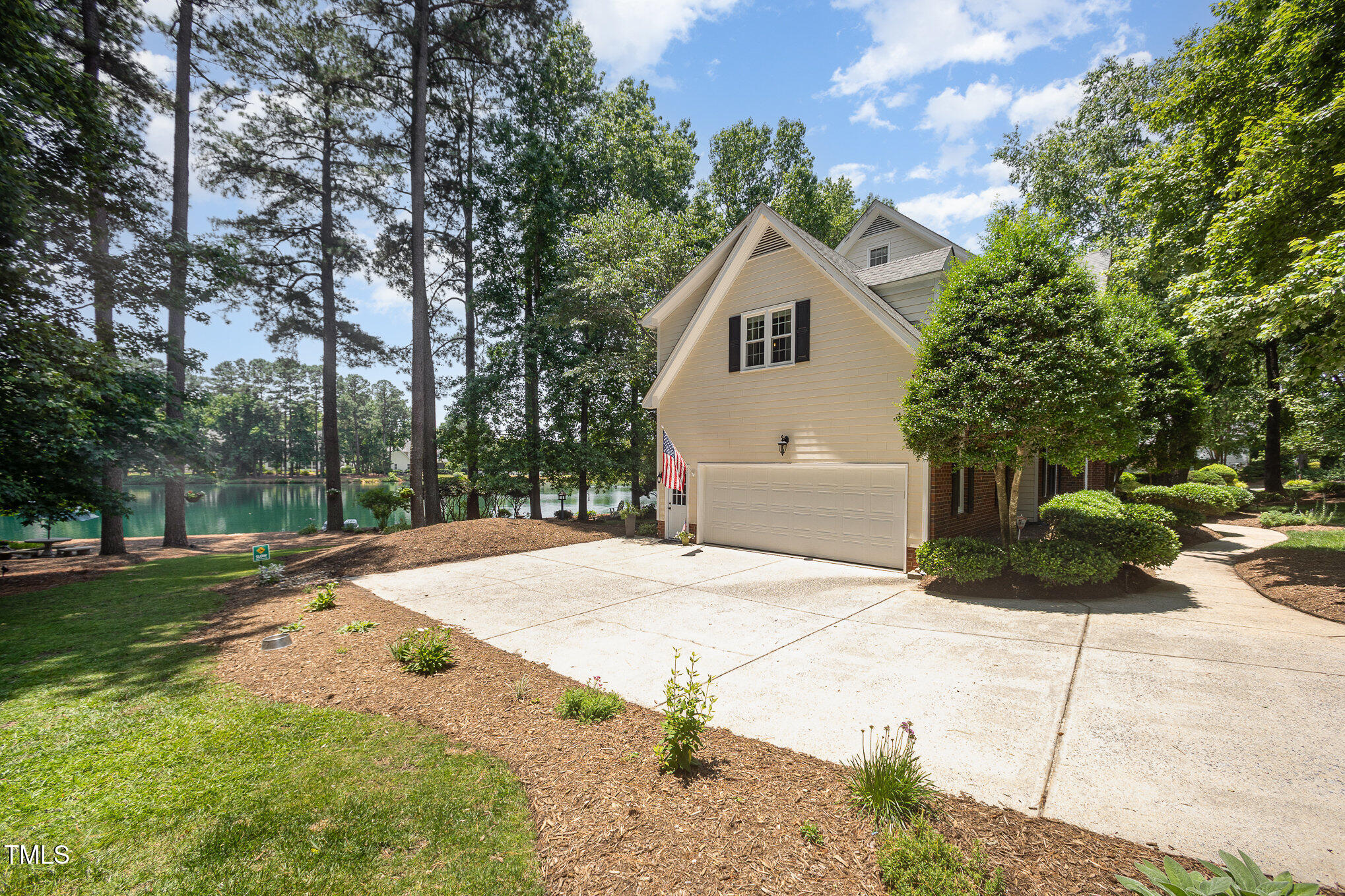 5216 Sunset Fairways Drive