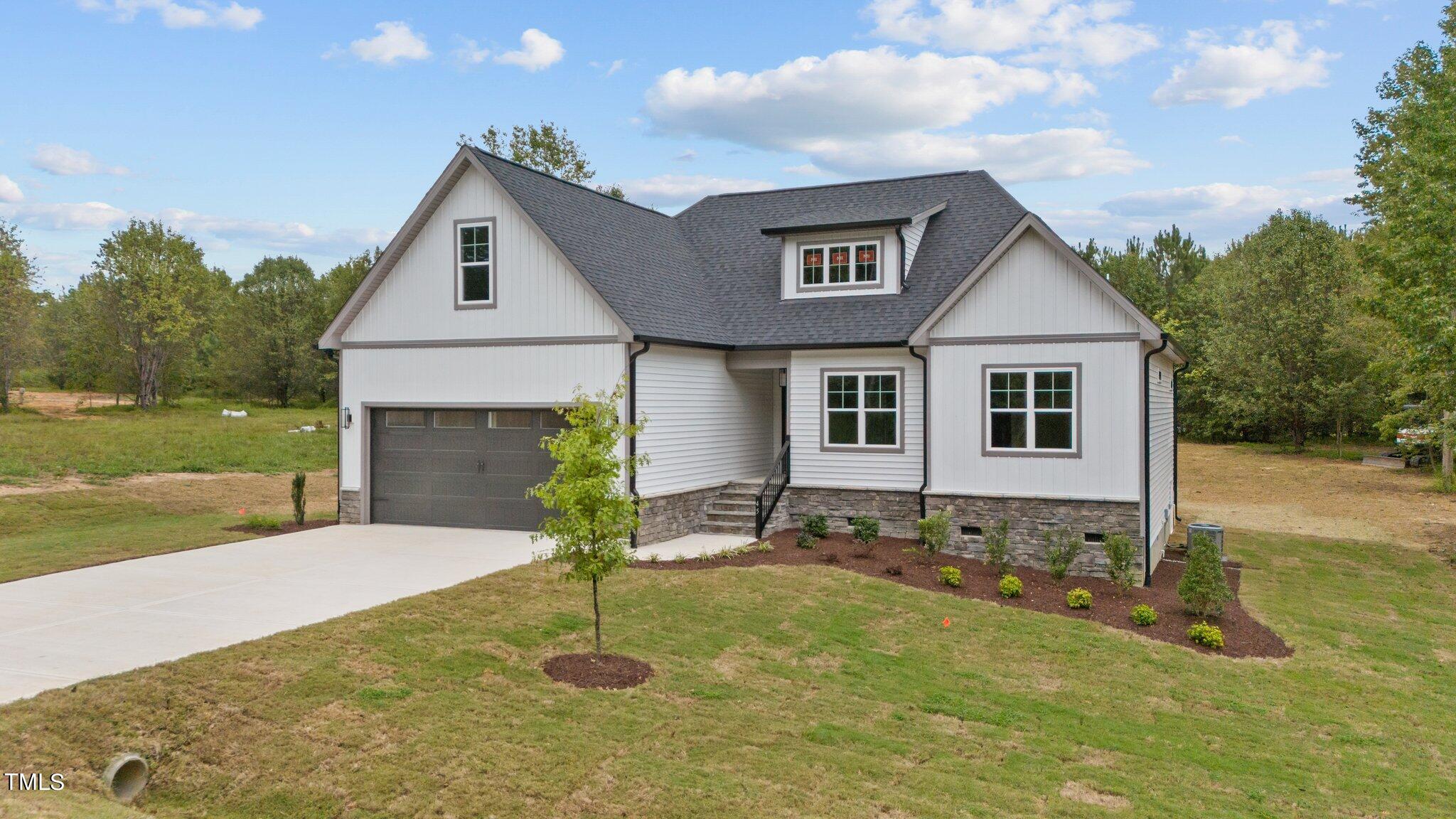 45 Leisure Lane 4