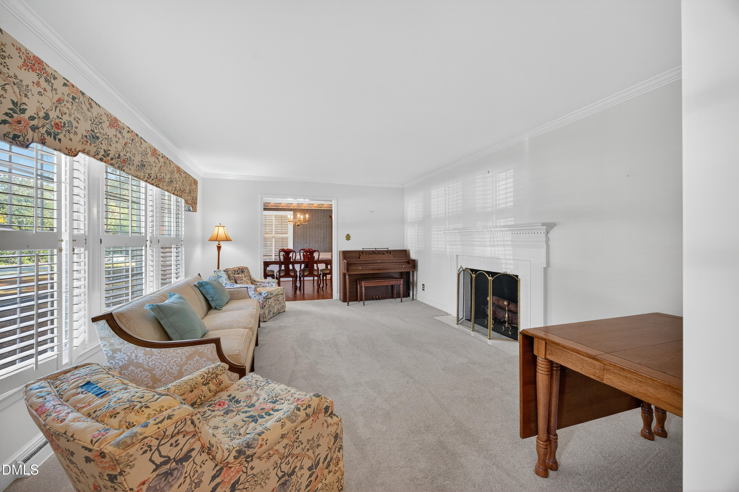 2174 Woodland Avenue