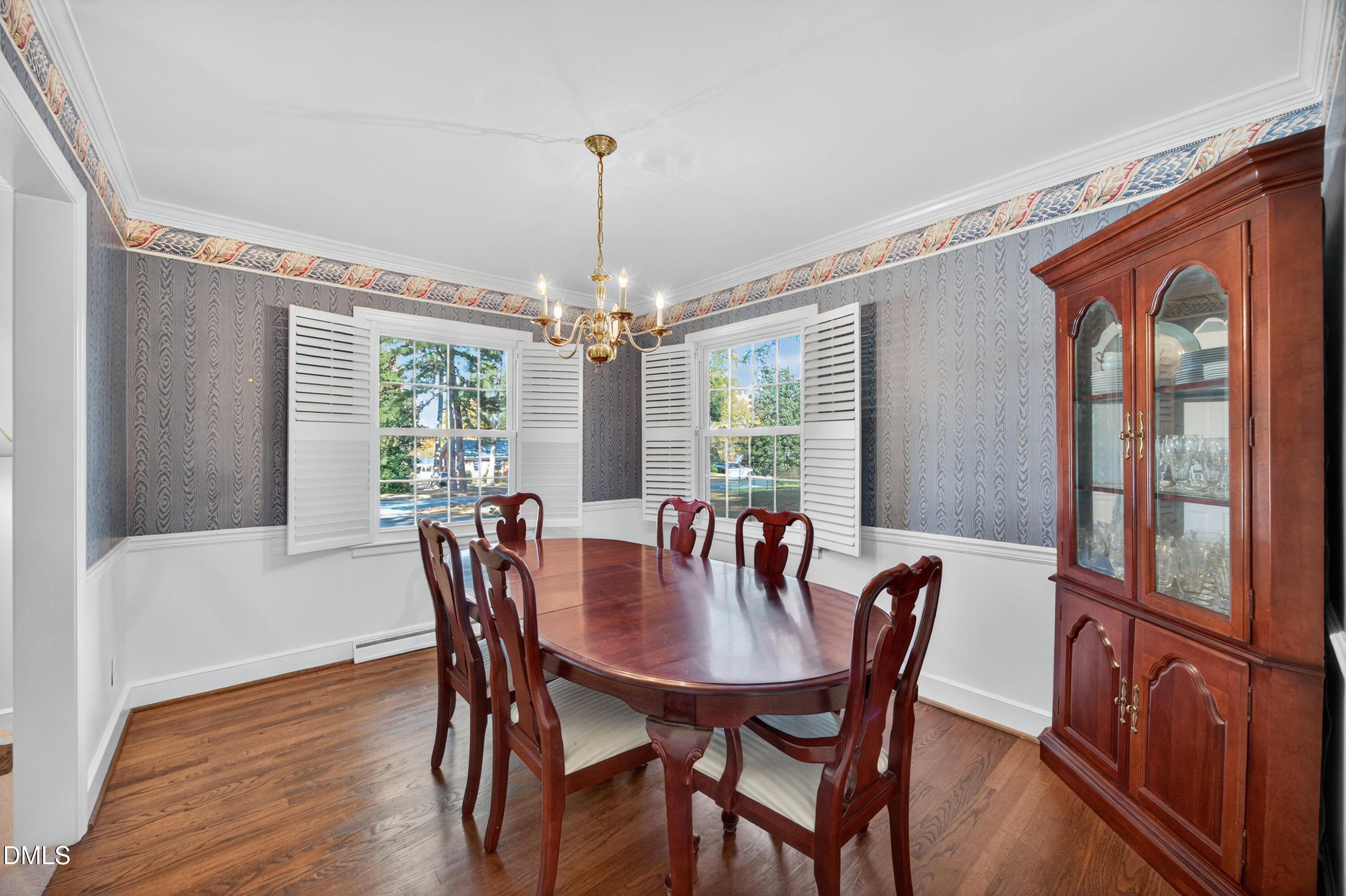 2174 Woodland Avenue